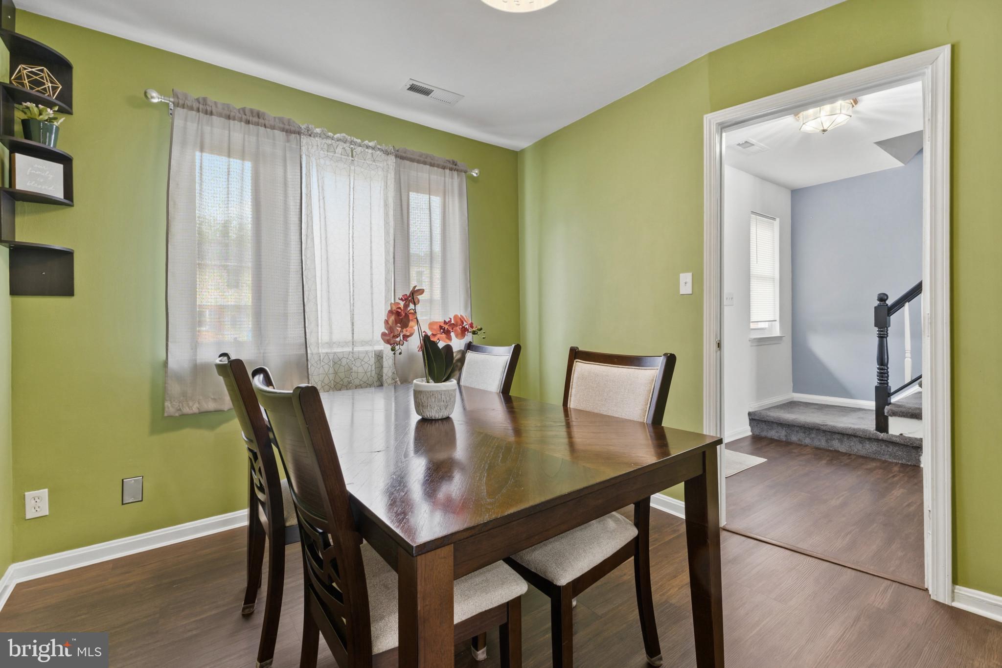 STAFFORD OAKS - Residential