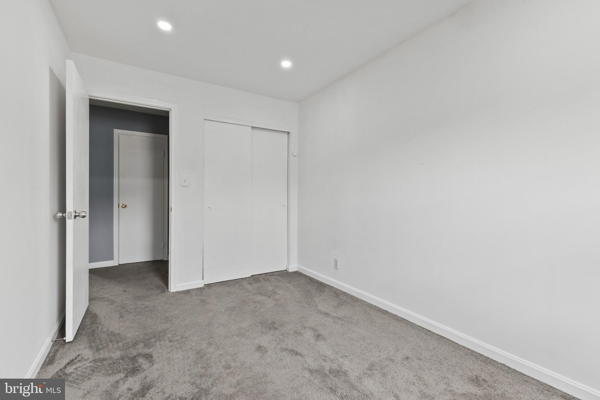 STAFFORD OAKS - Residential