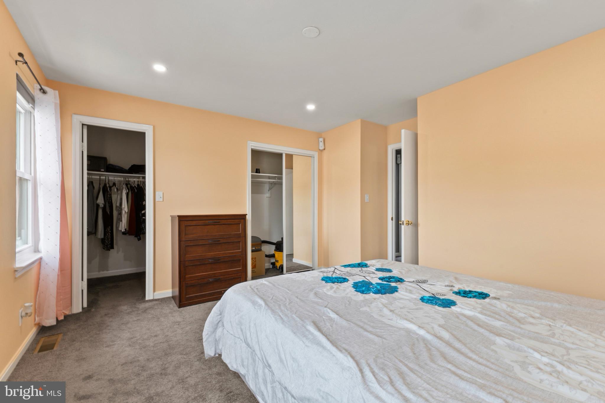 STAFFORD OAKS - Residential