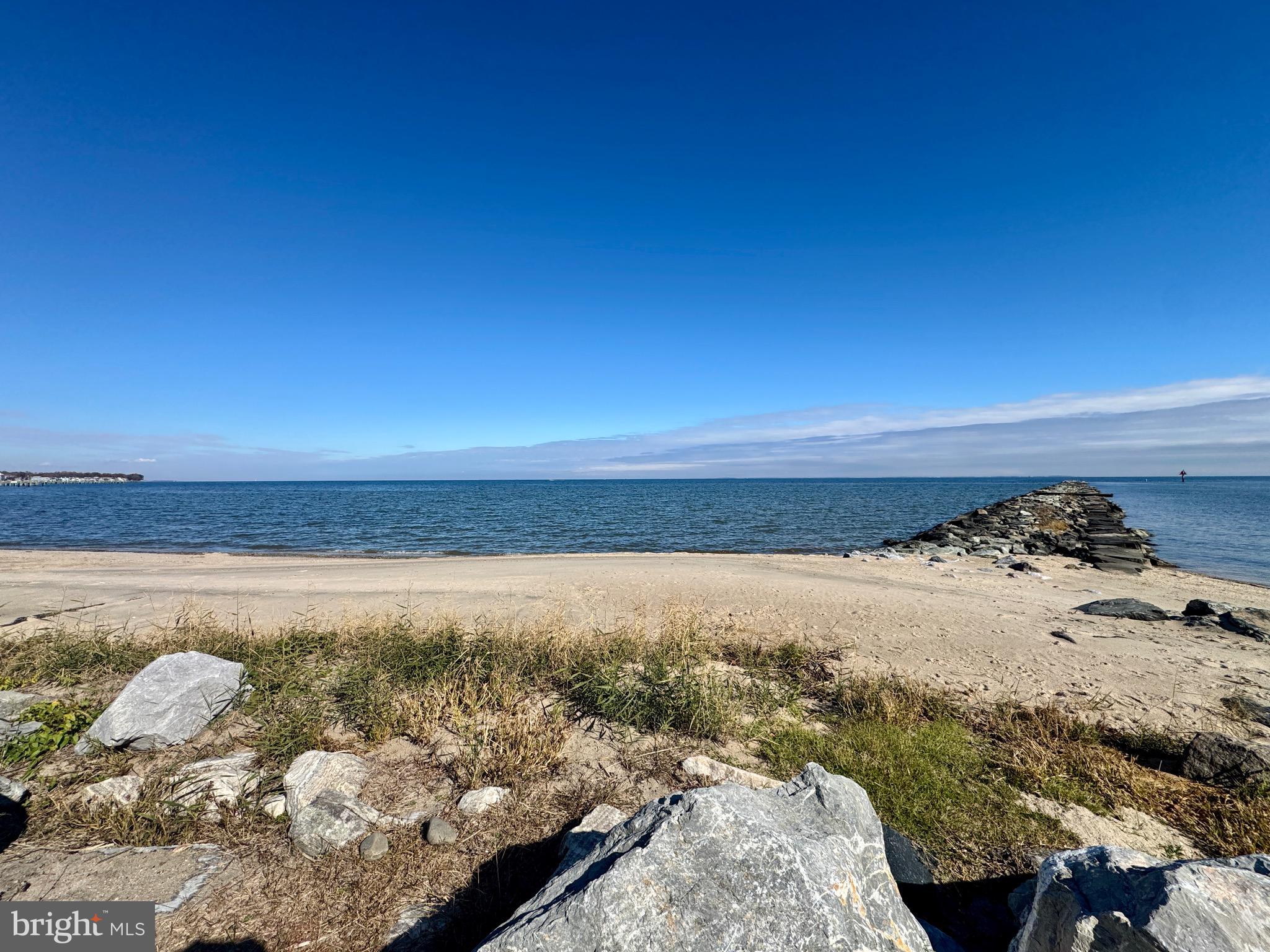 WINDWARD KEY - Residential