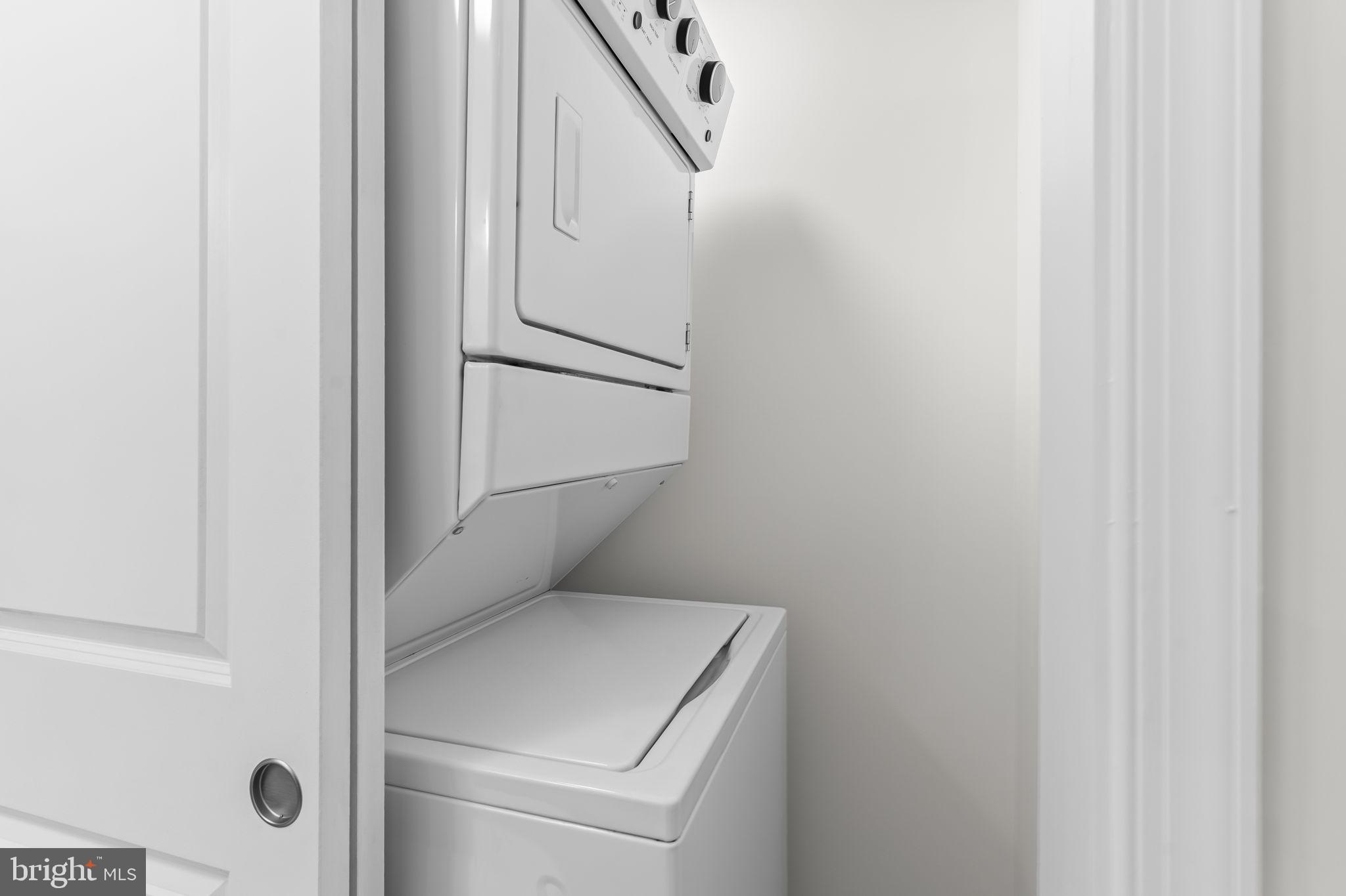 WINDWARD KEY - Residential