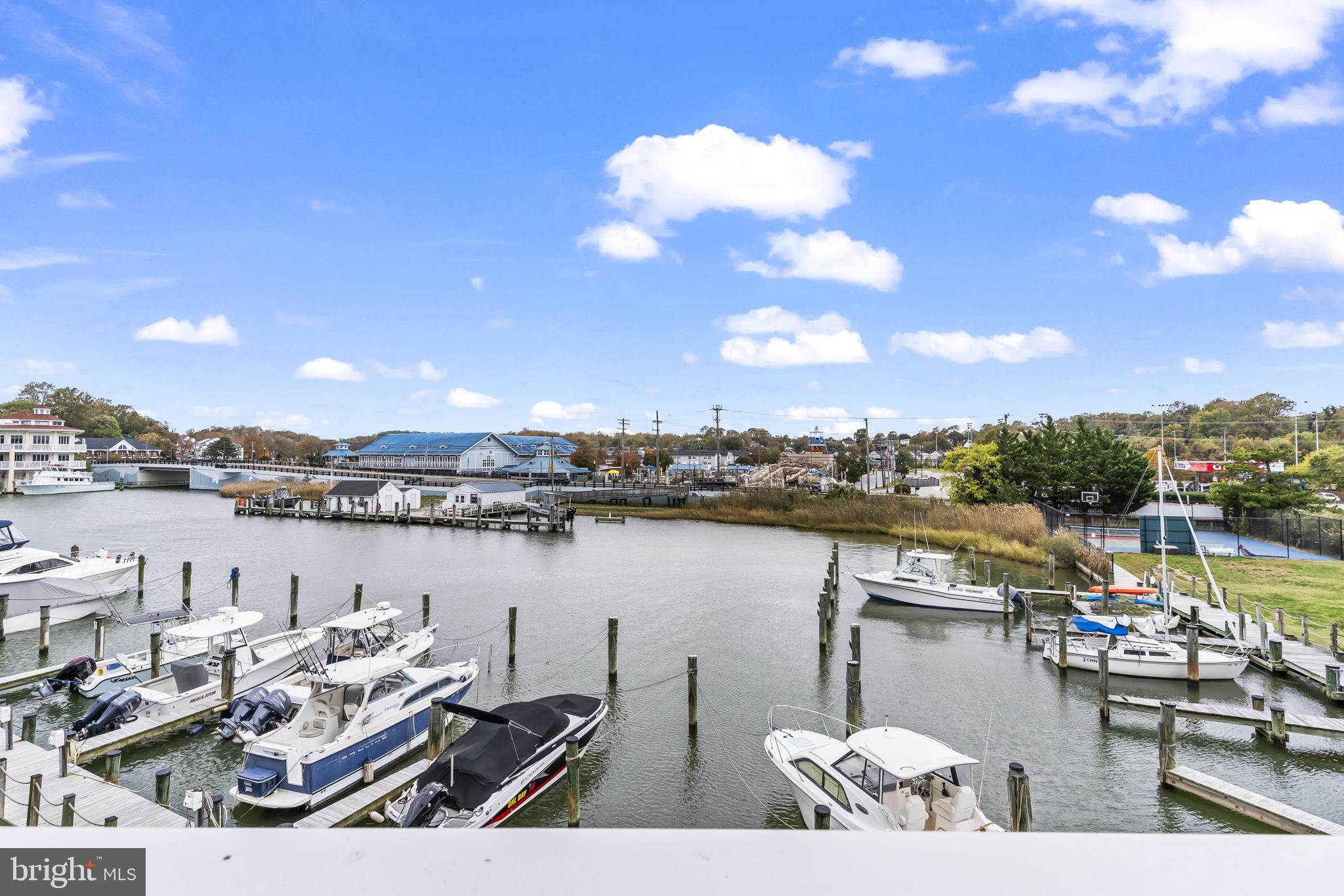 WINDWARD KEY - Residential