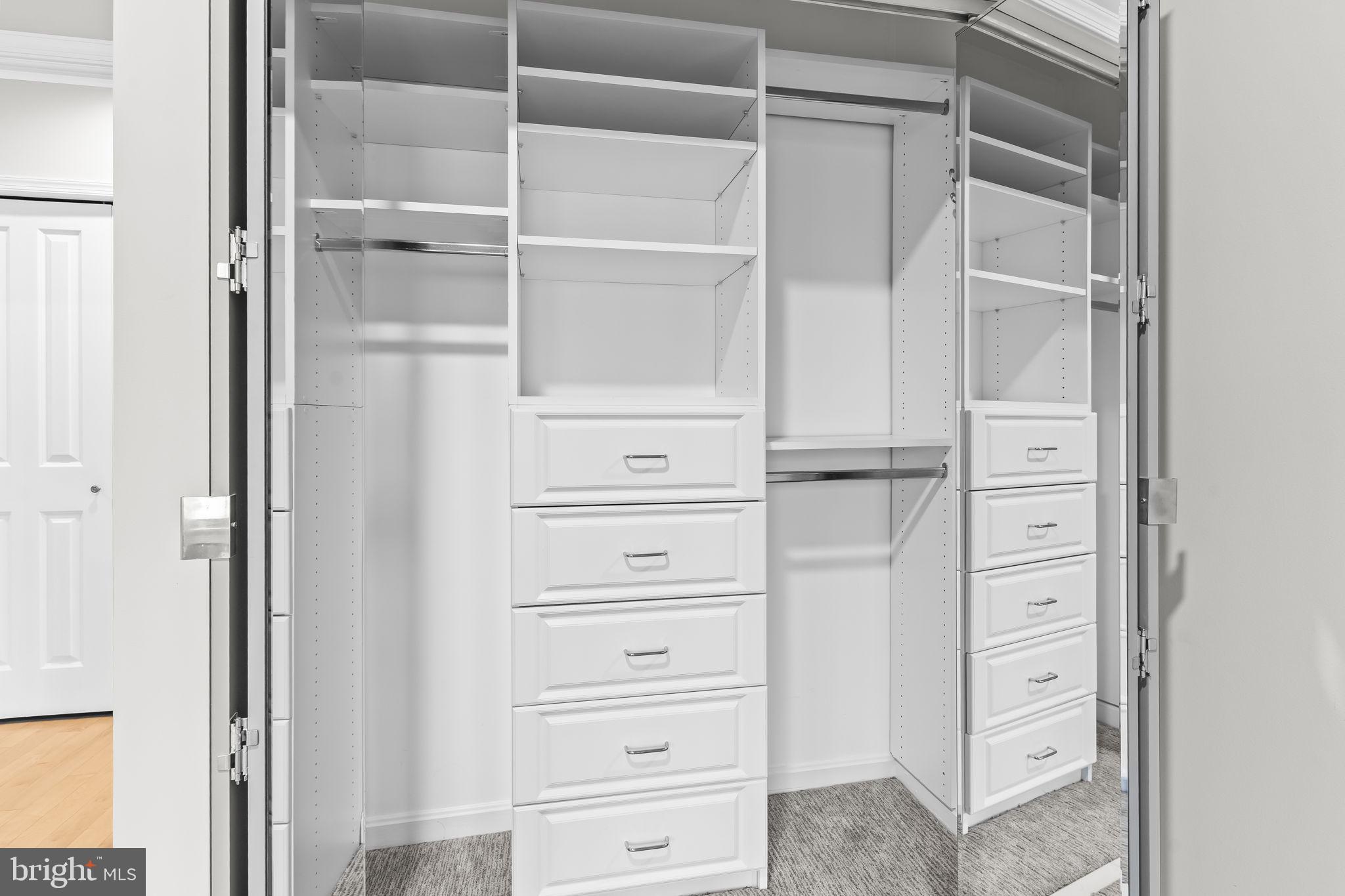 WINDWARD KEY - Residential