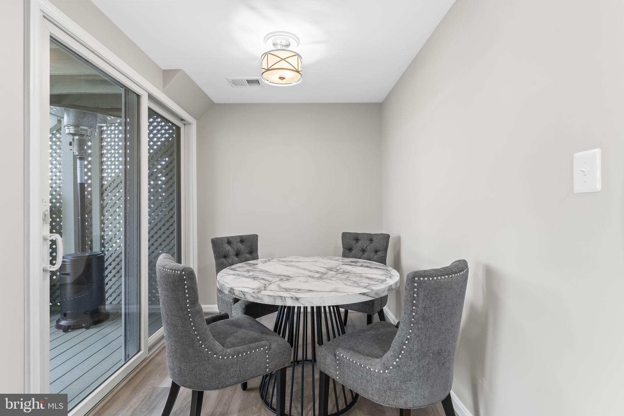 WINDWARD KEY - Residential