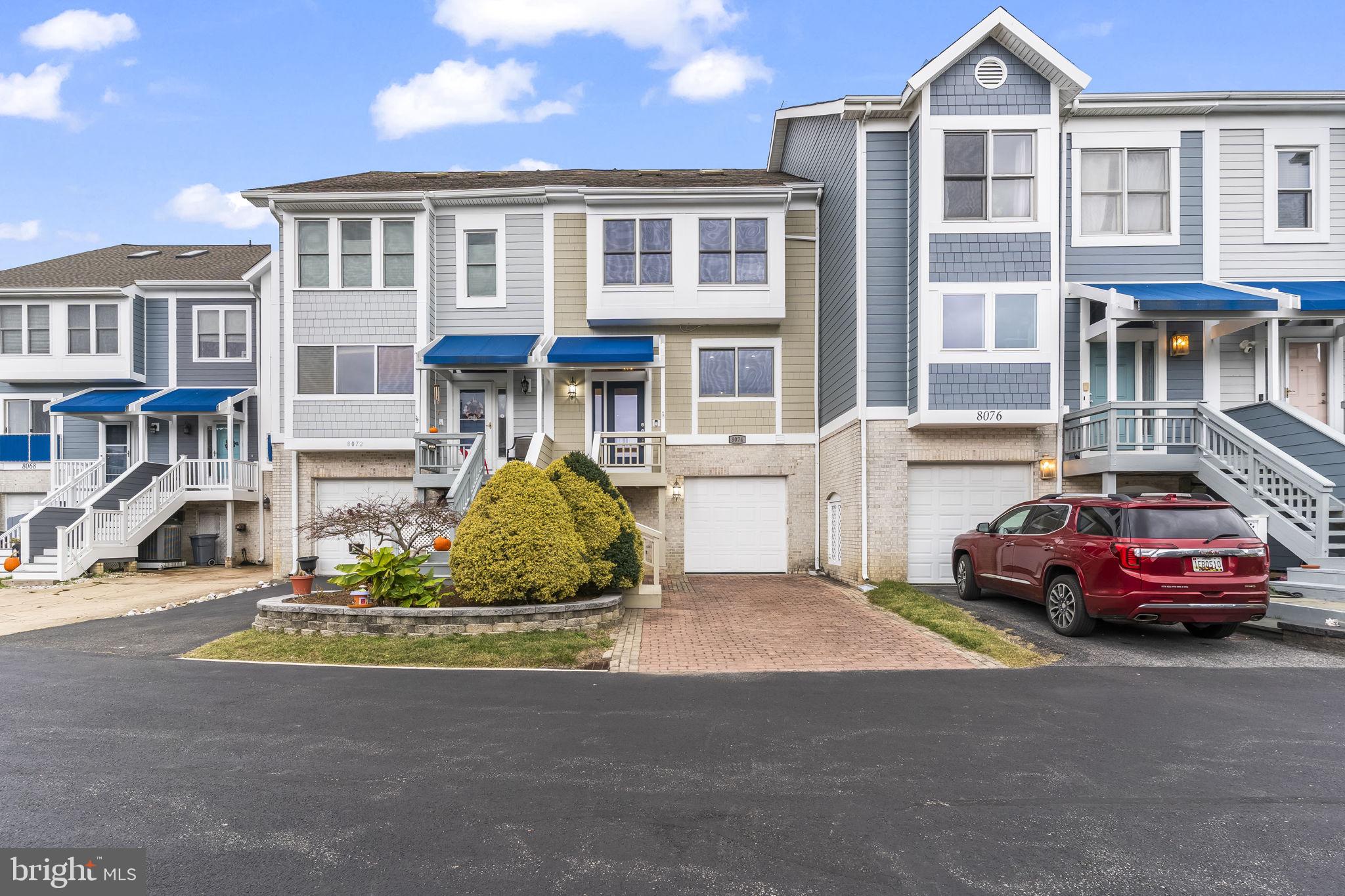 WINDWARD KEY - Residential