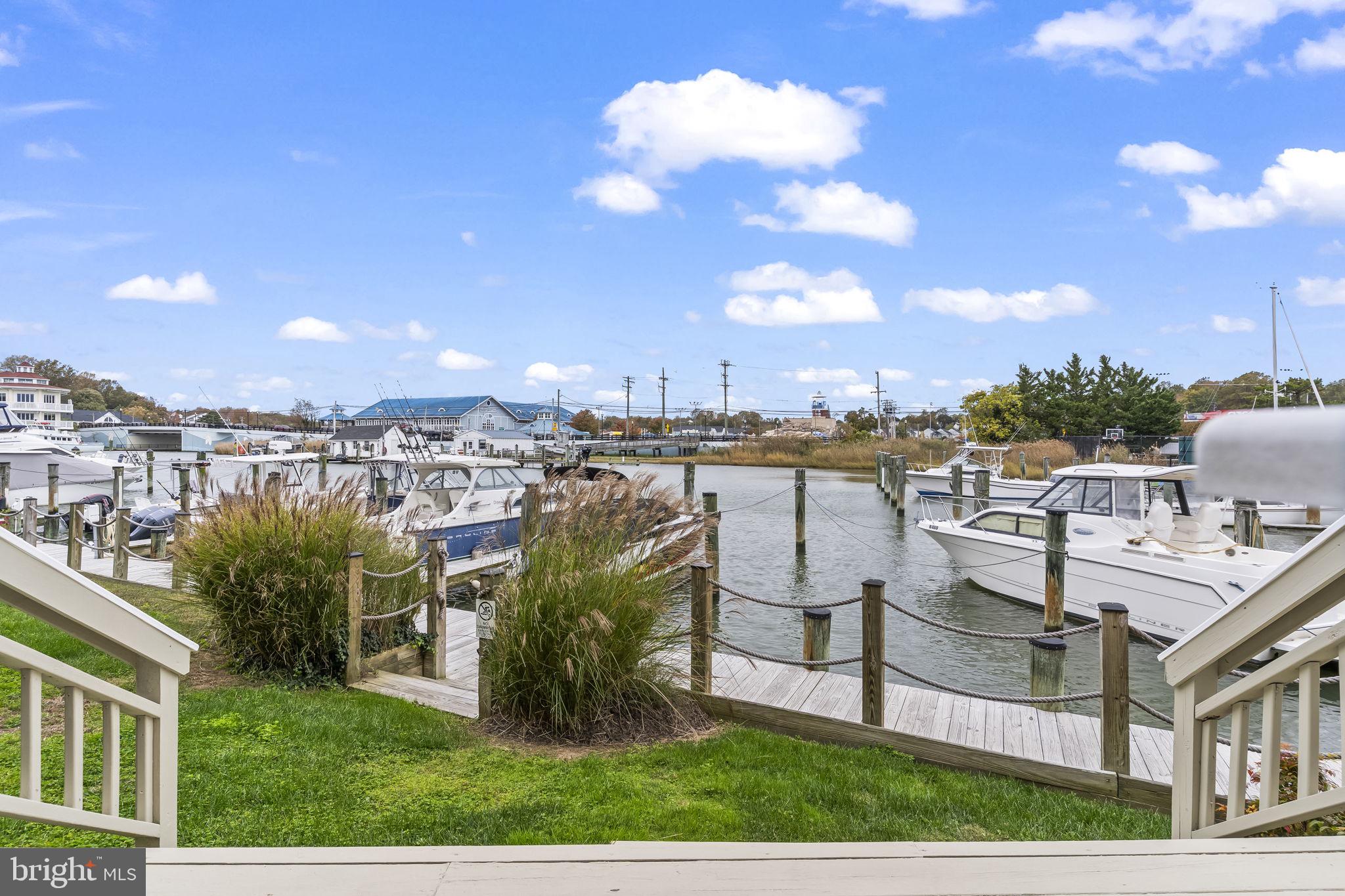 WINDWARD KEY - Residential