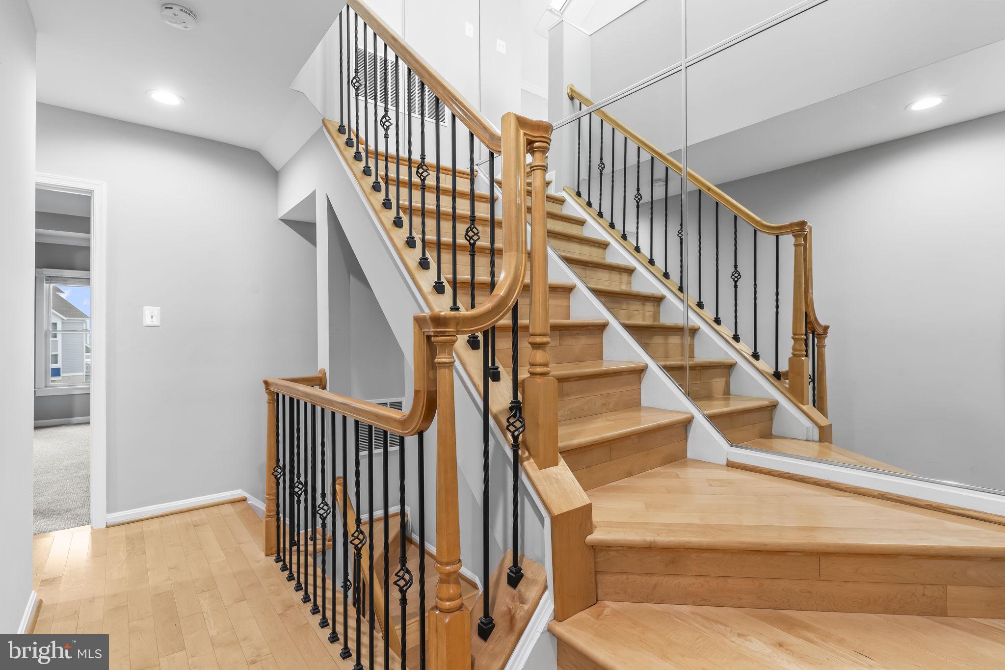 WINDWARD KEY - Residential