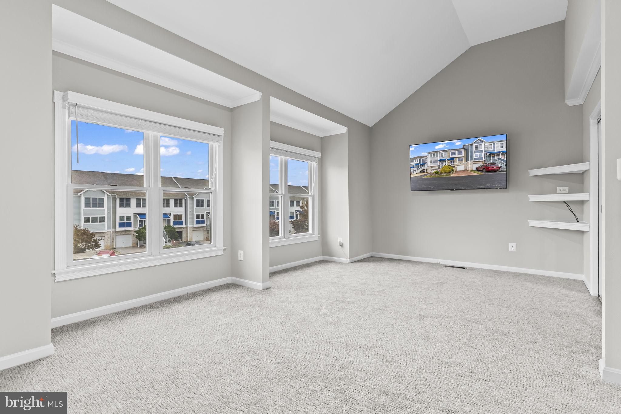 WINDWARD KEY - Residential