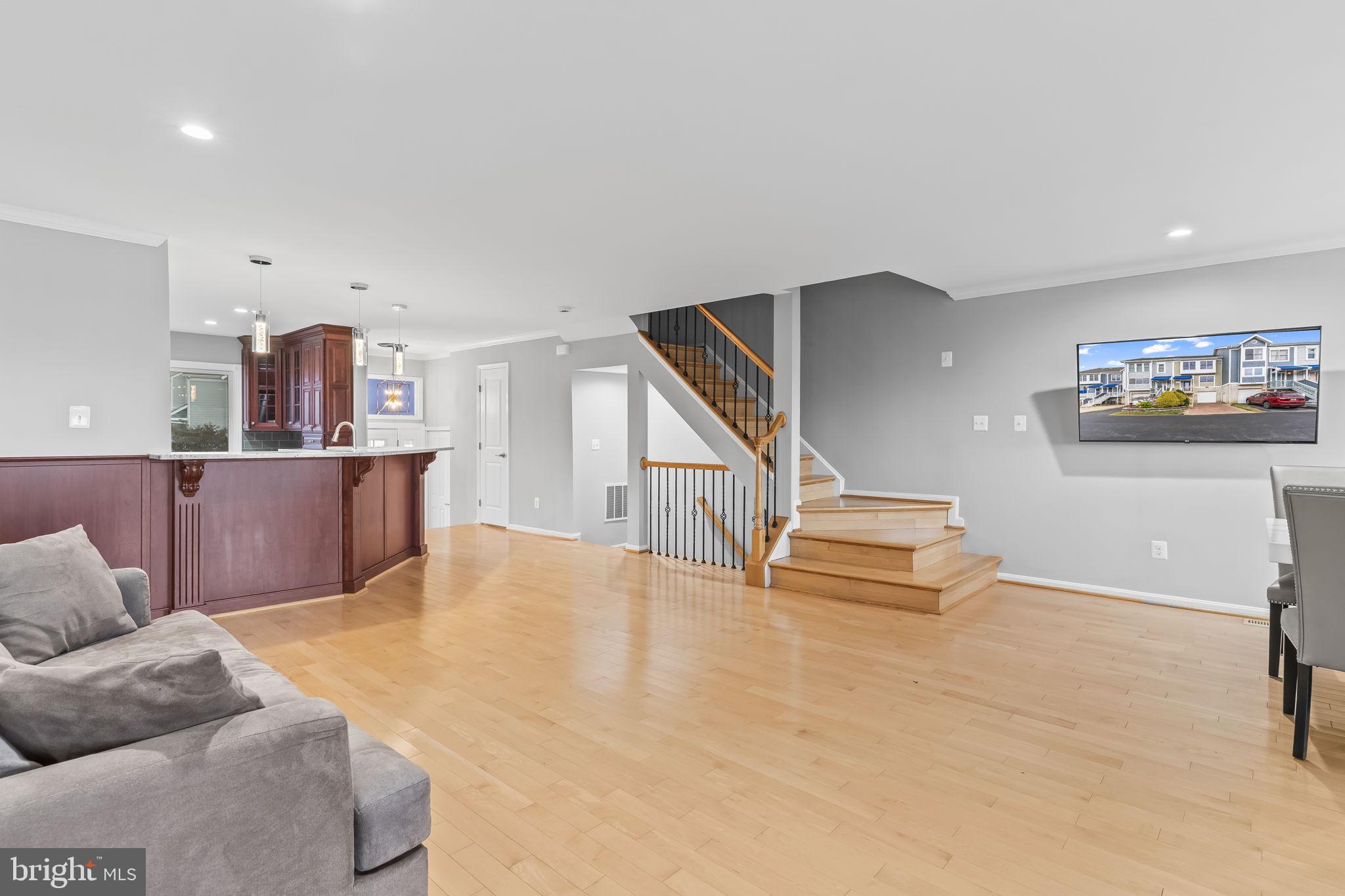 WINDWARD KEY - Residential