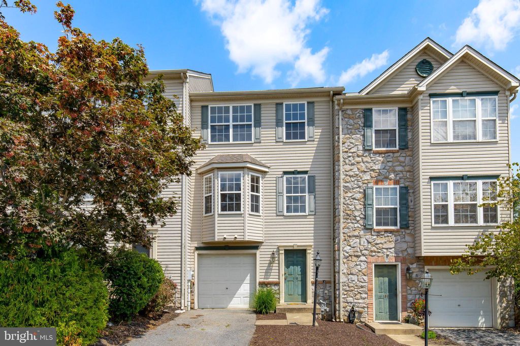 Photo of 196 Knollwood Road, Millersville, PA 17551 (MLS # PALA2055528)