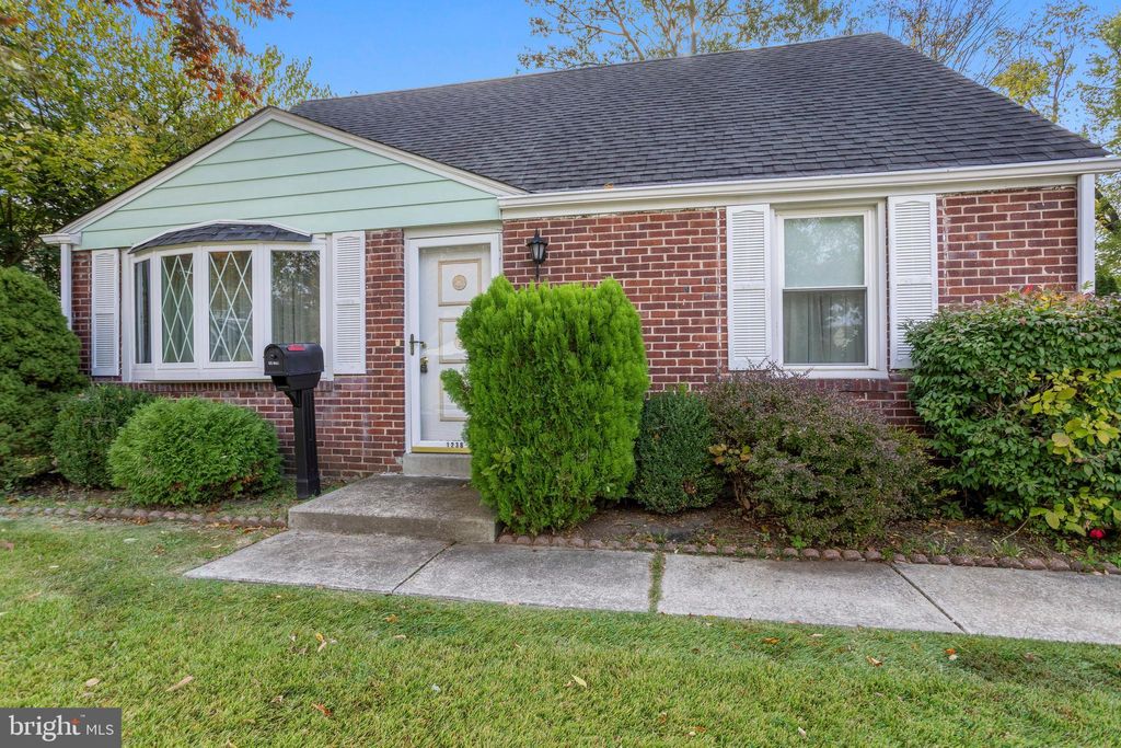 Photo of 1238 University Avenue, MORTON, PA 19070 (MLS # PADE2102666)