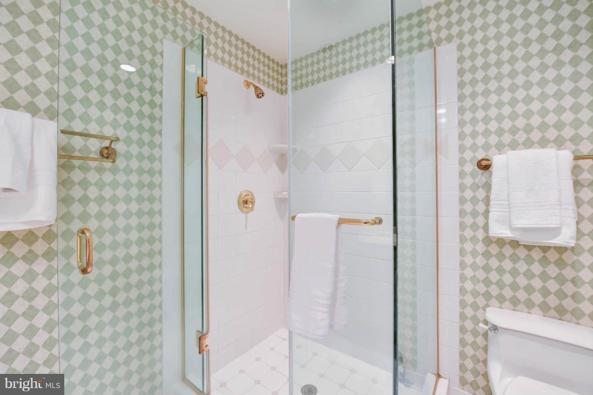 POMMANDER - Residential