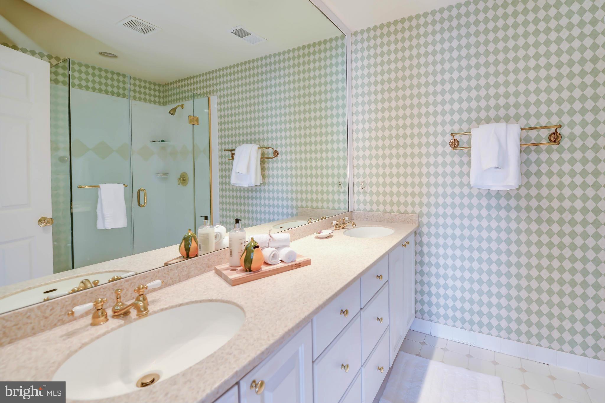 POMMANDER - Residential