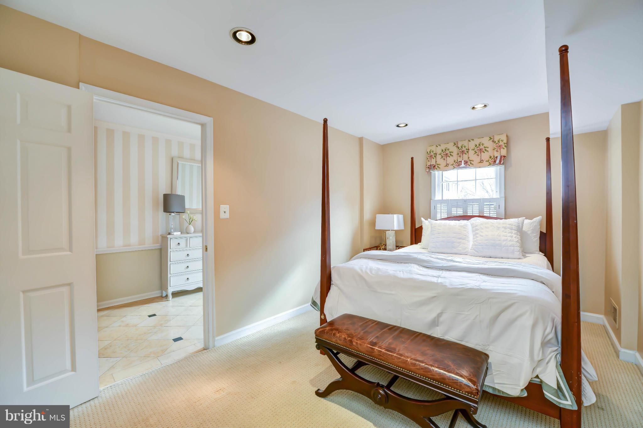 POMMANDER - Residential