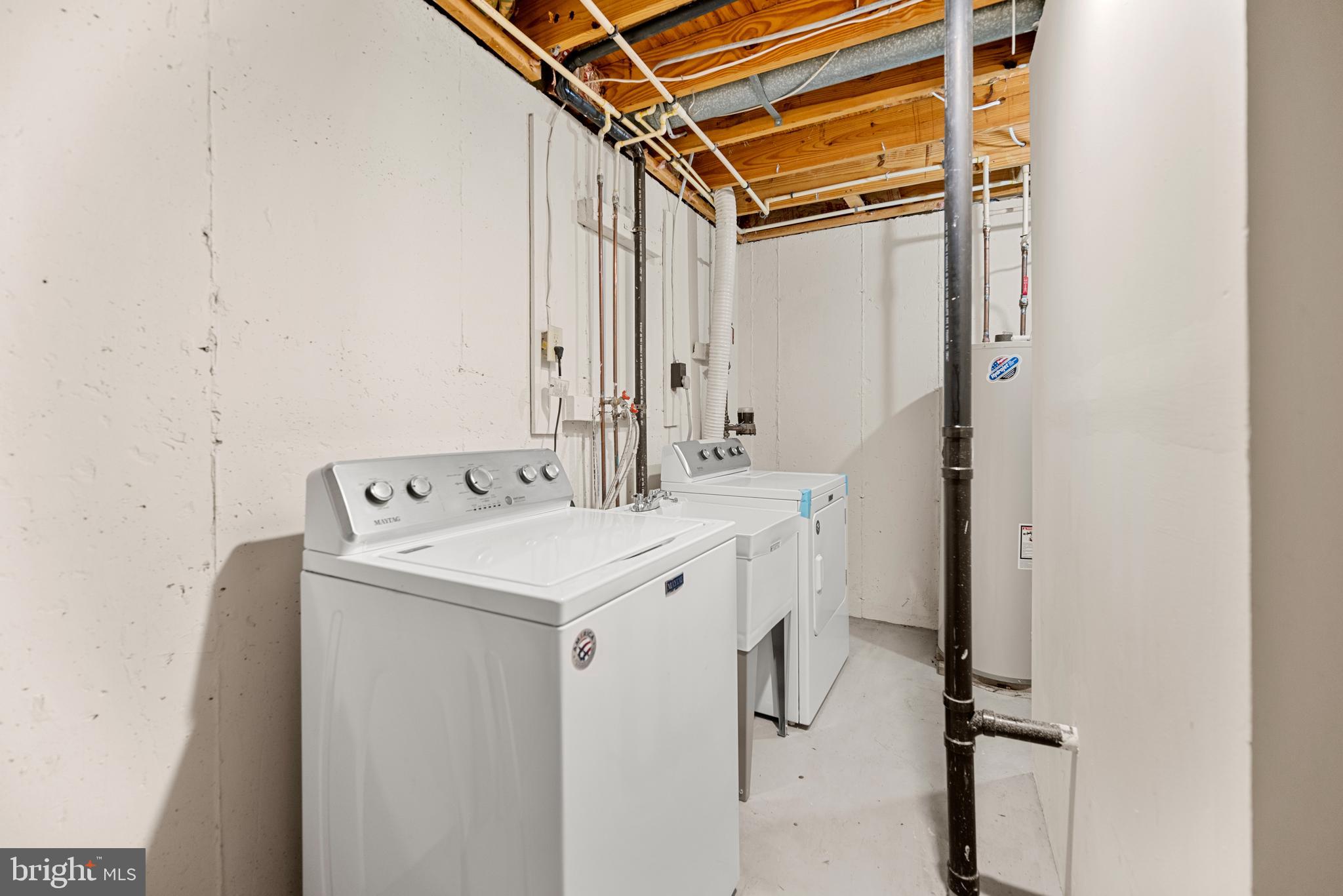 NEWINGTON FOREST - Residential Lease