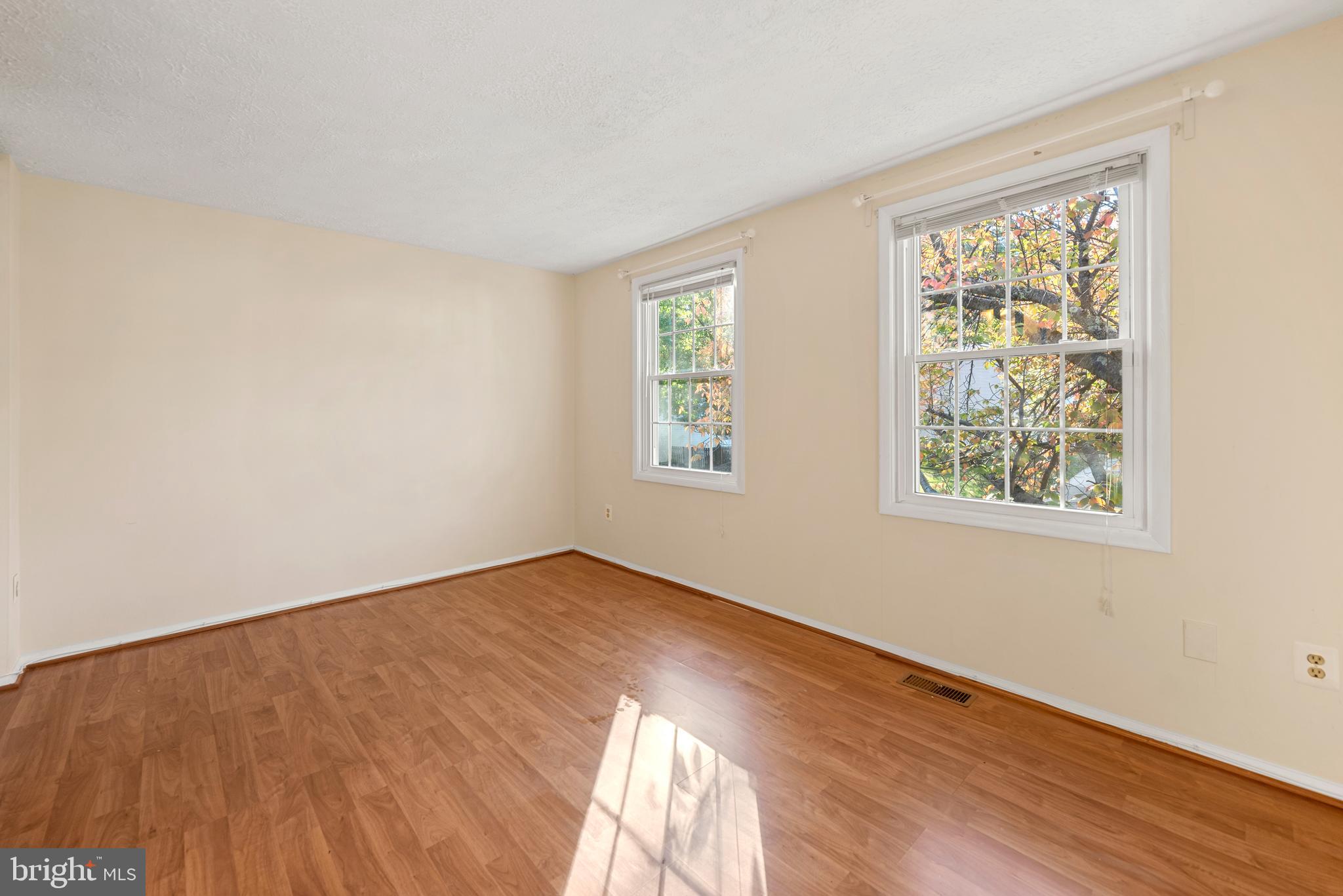 NEWINGTON FOREST - Residential Lease