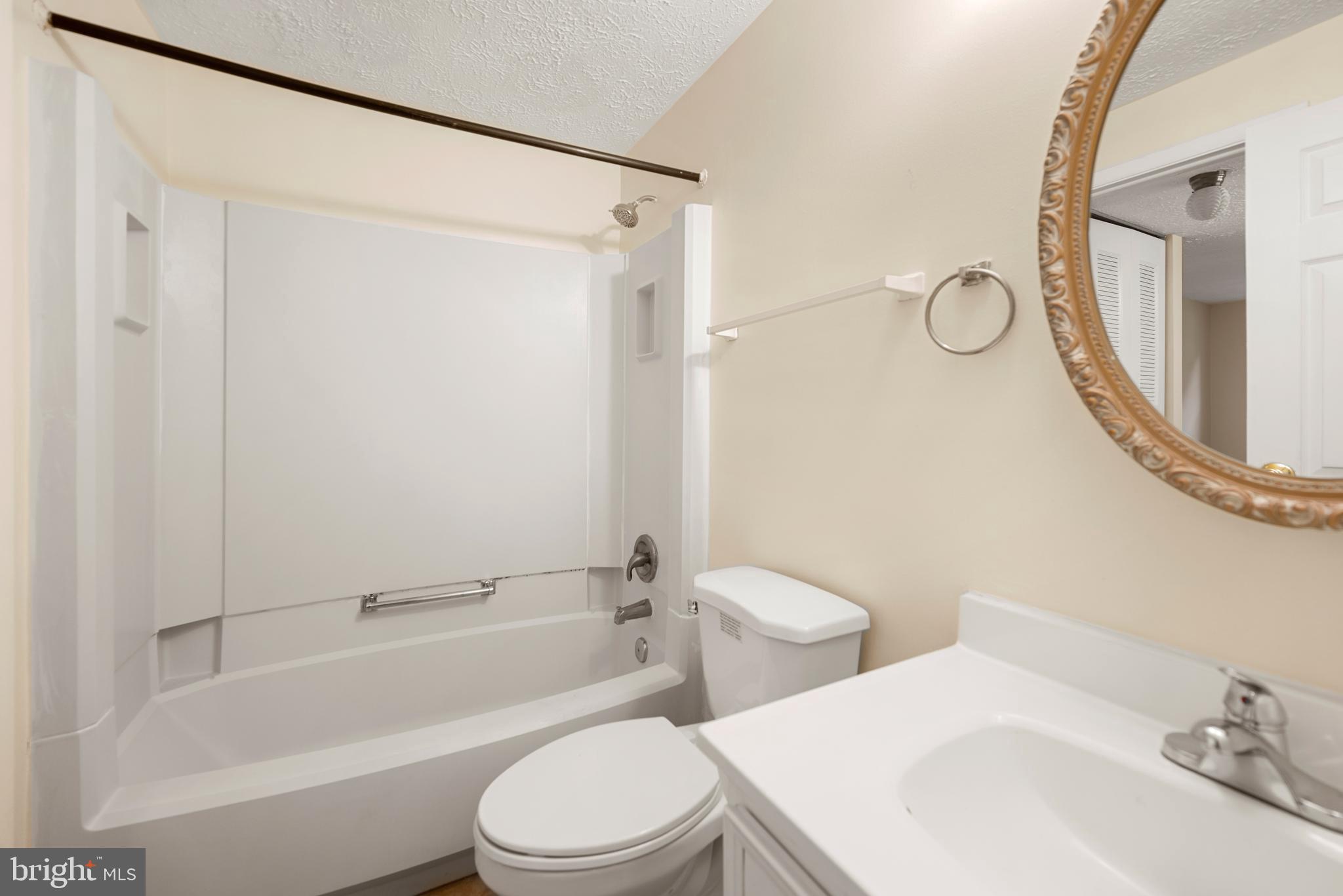 NEWINGTON FOREST - Residential Lease