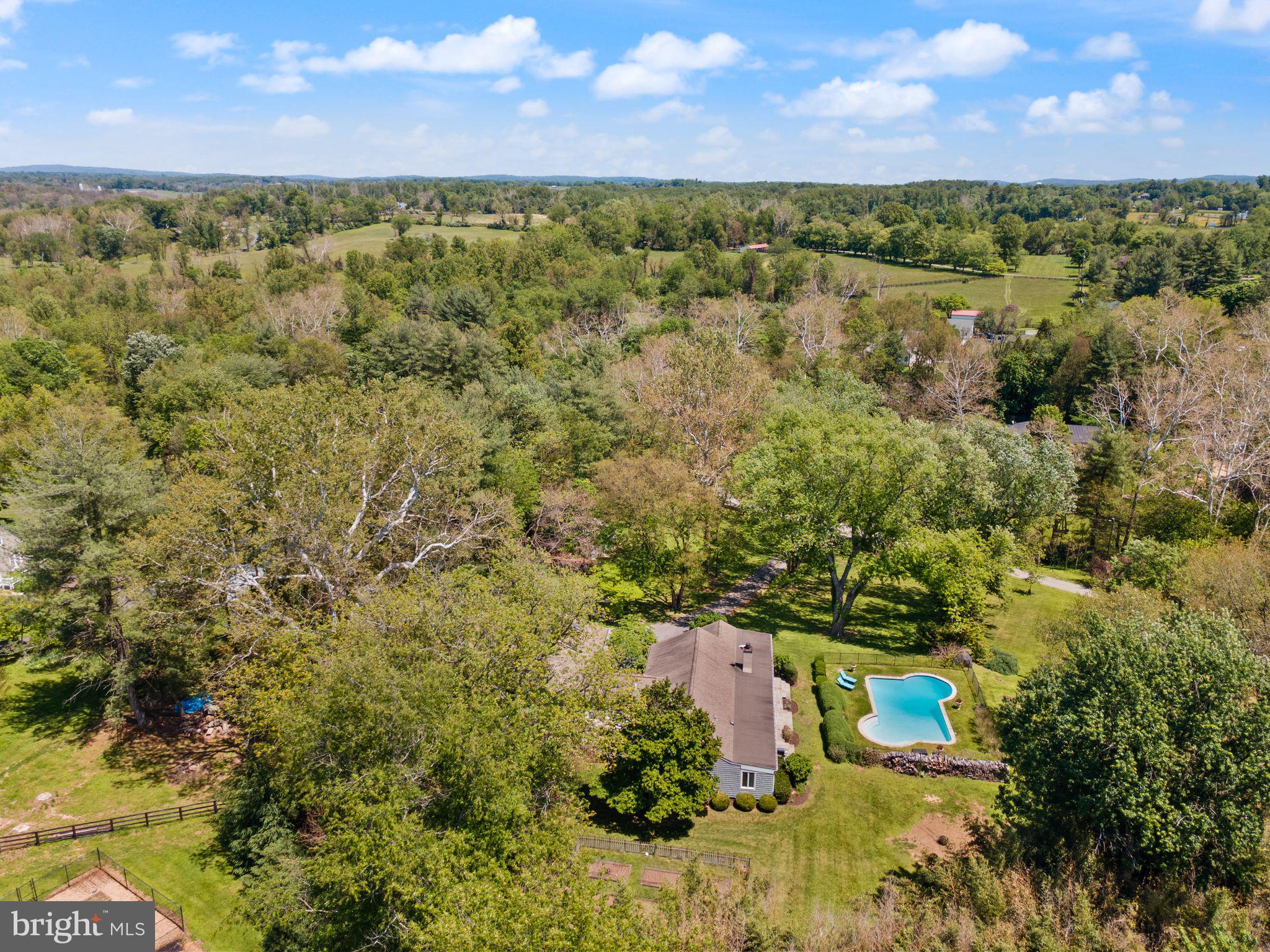 ASPEN HILL - Residential