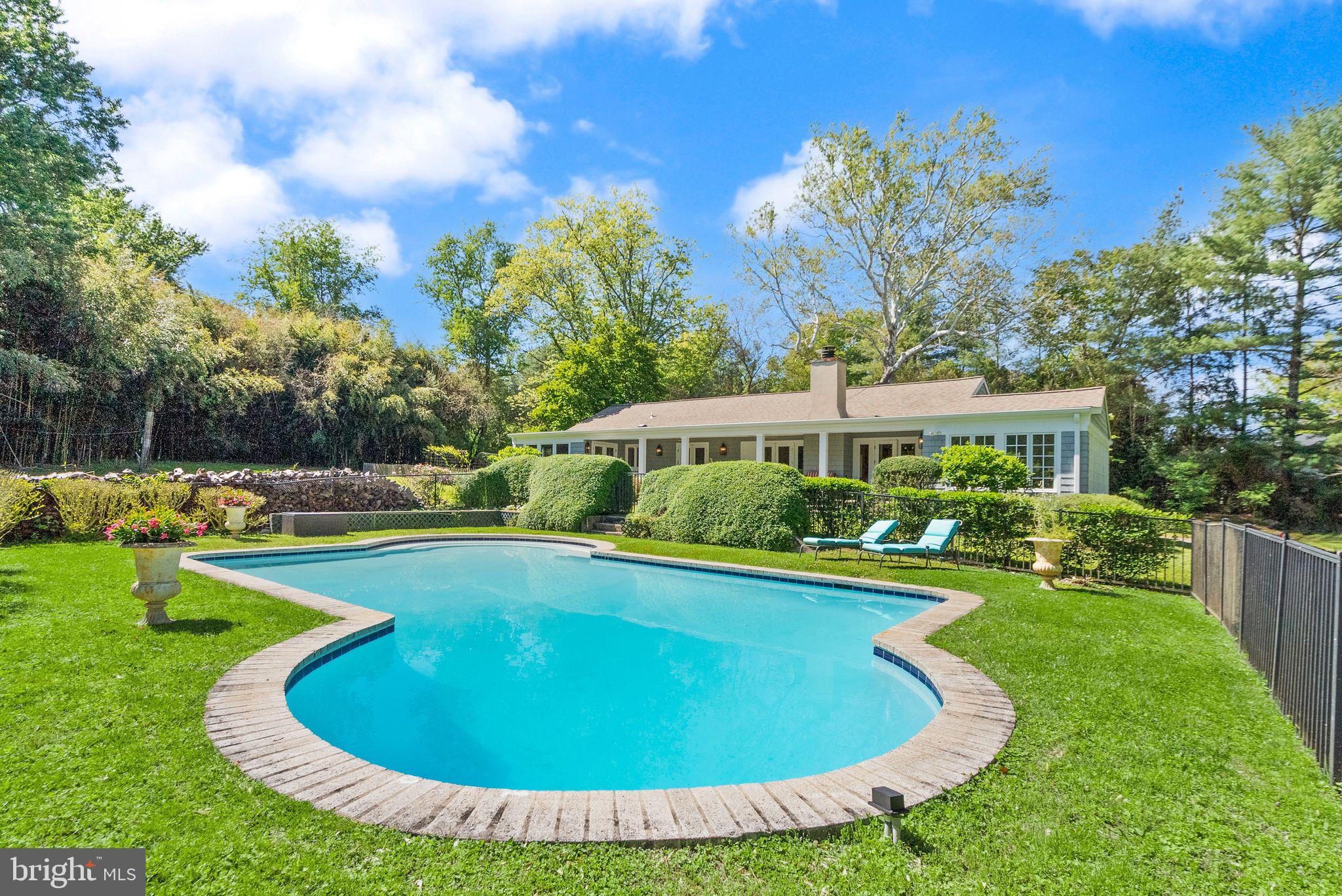 ASPEN HILL - Residential