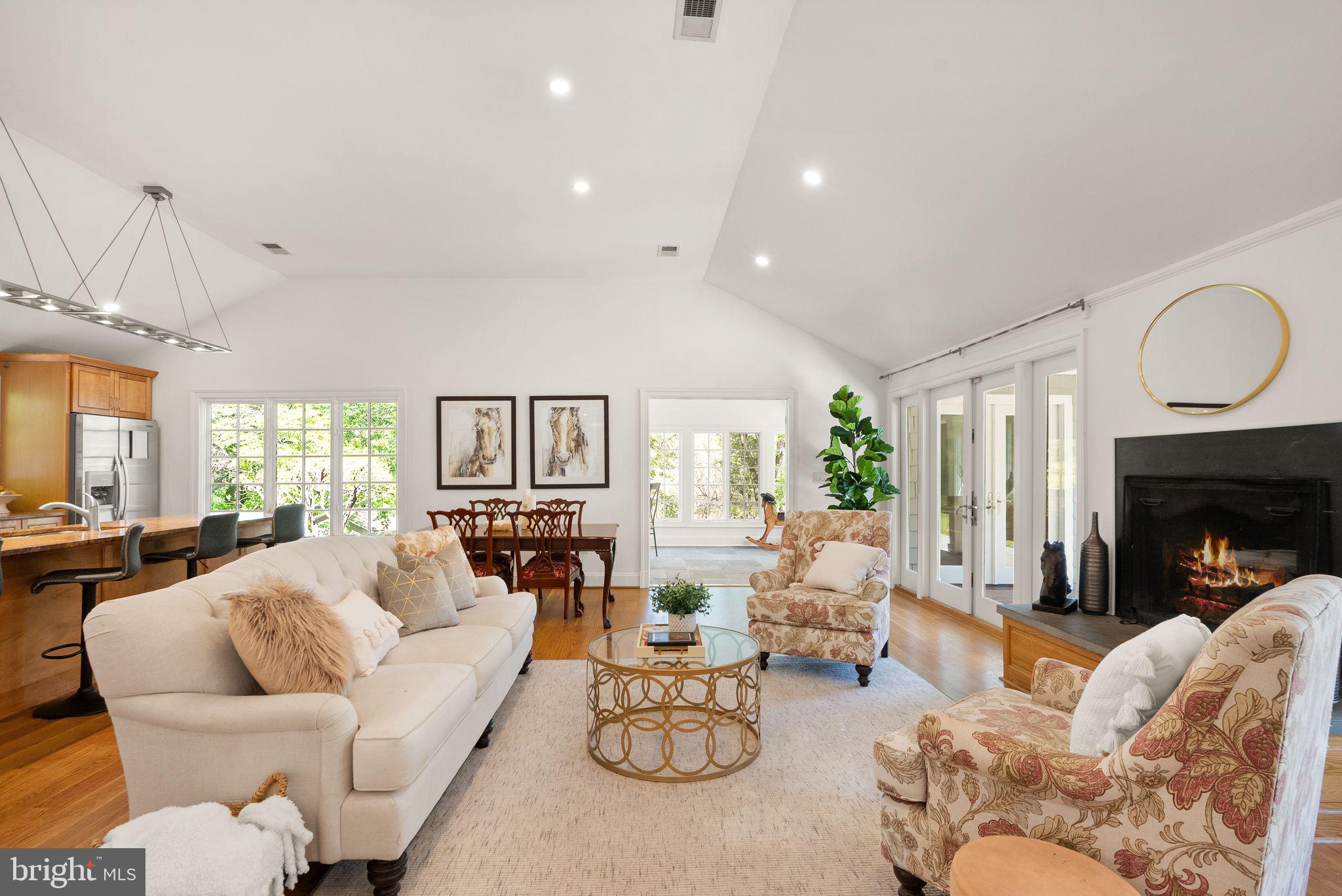 ASPEN HILL - Residential