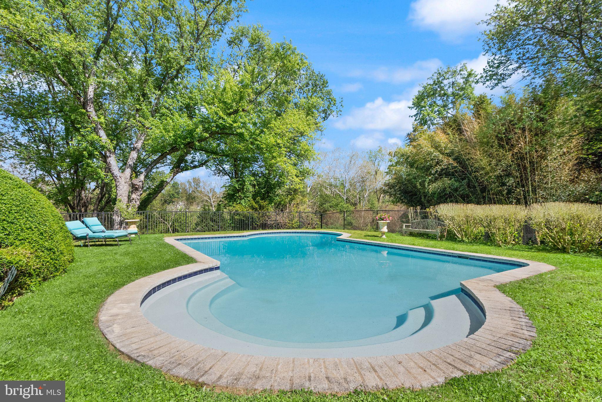 ASPEN HILL - Residential