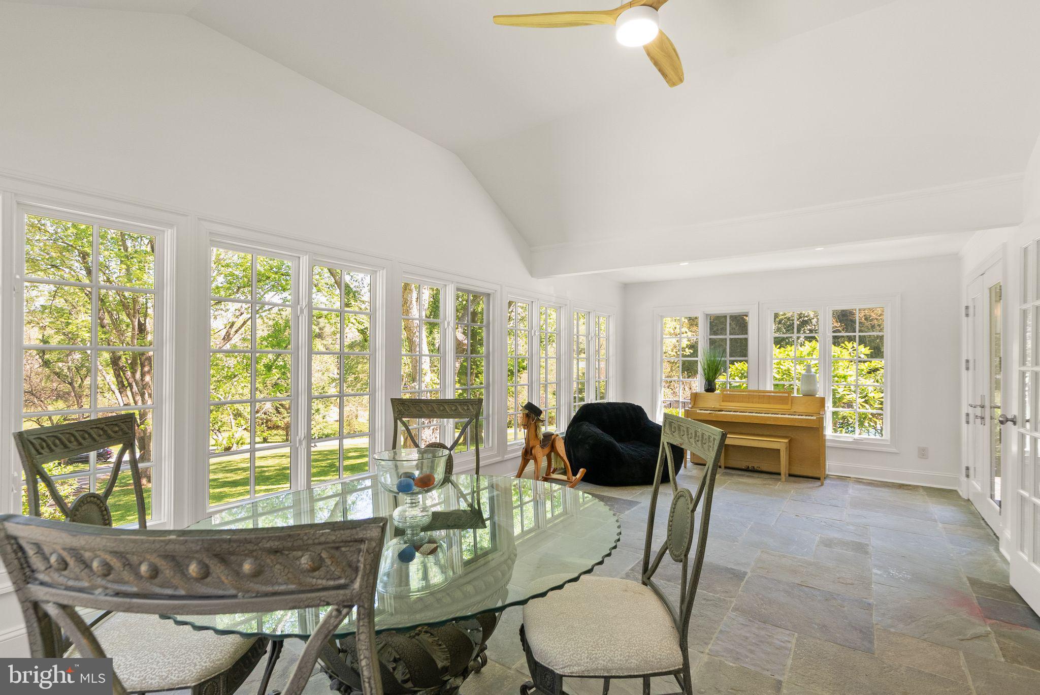 ASPEN HILL - Residential