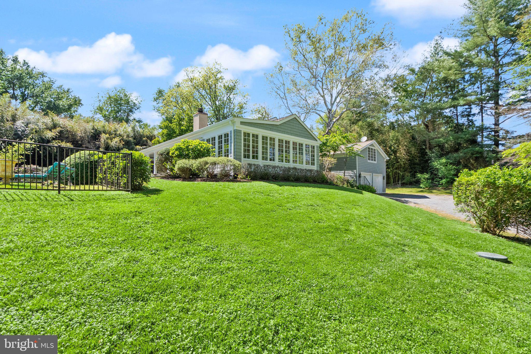 ASPEN HILL - Residential
