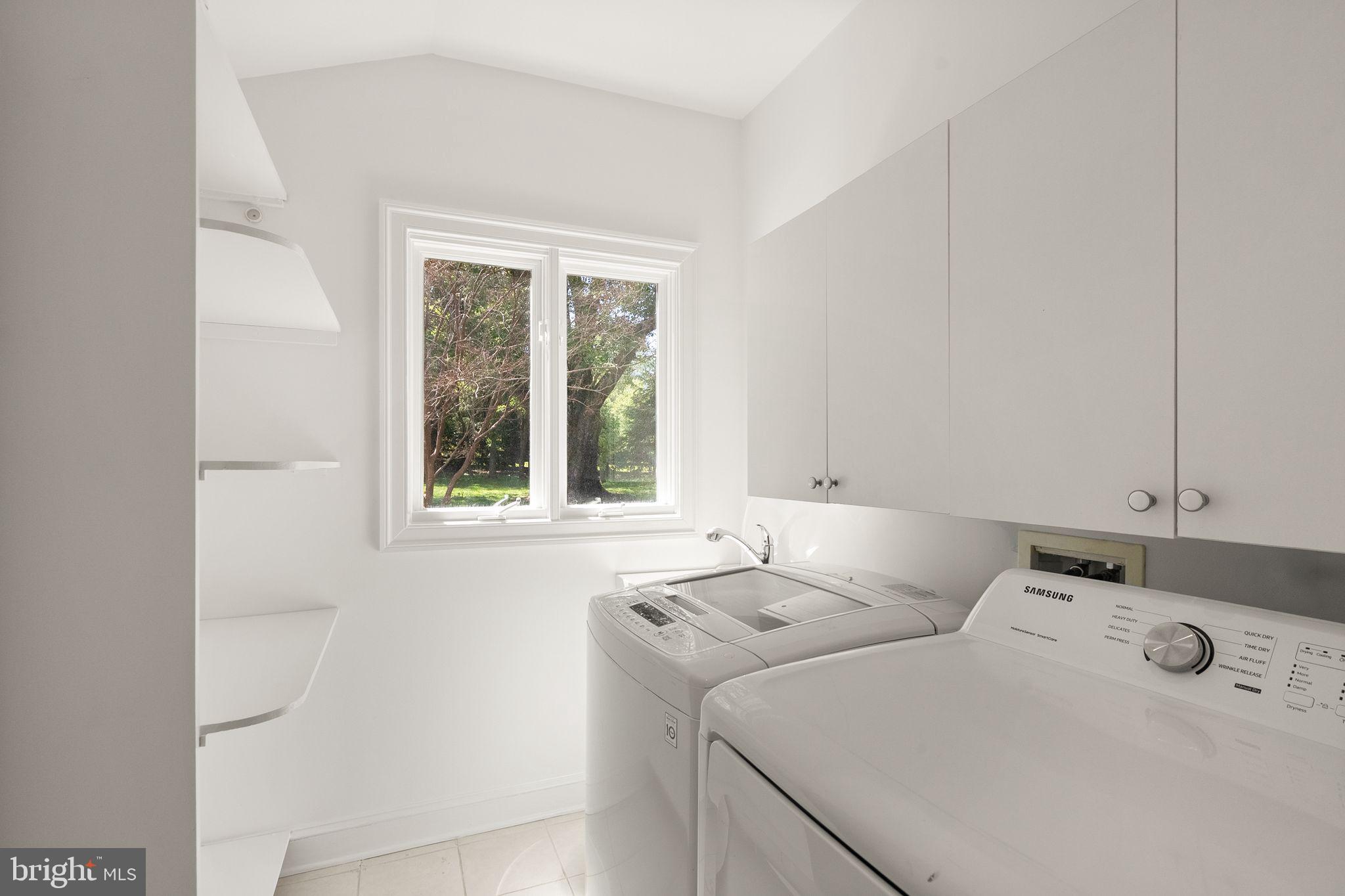 ASPEN HILL - Residential