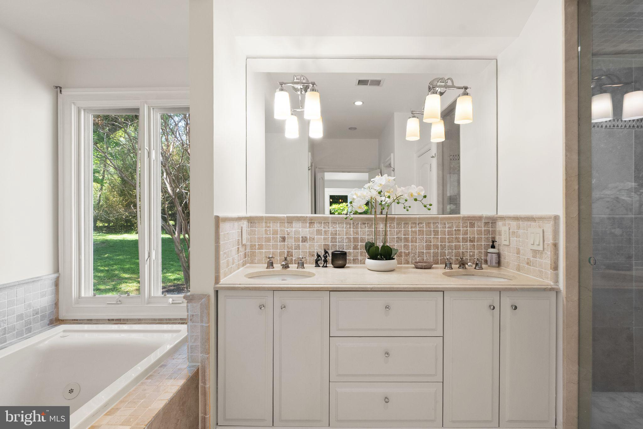 ASPEN HILL - Residential