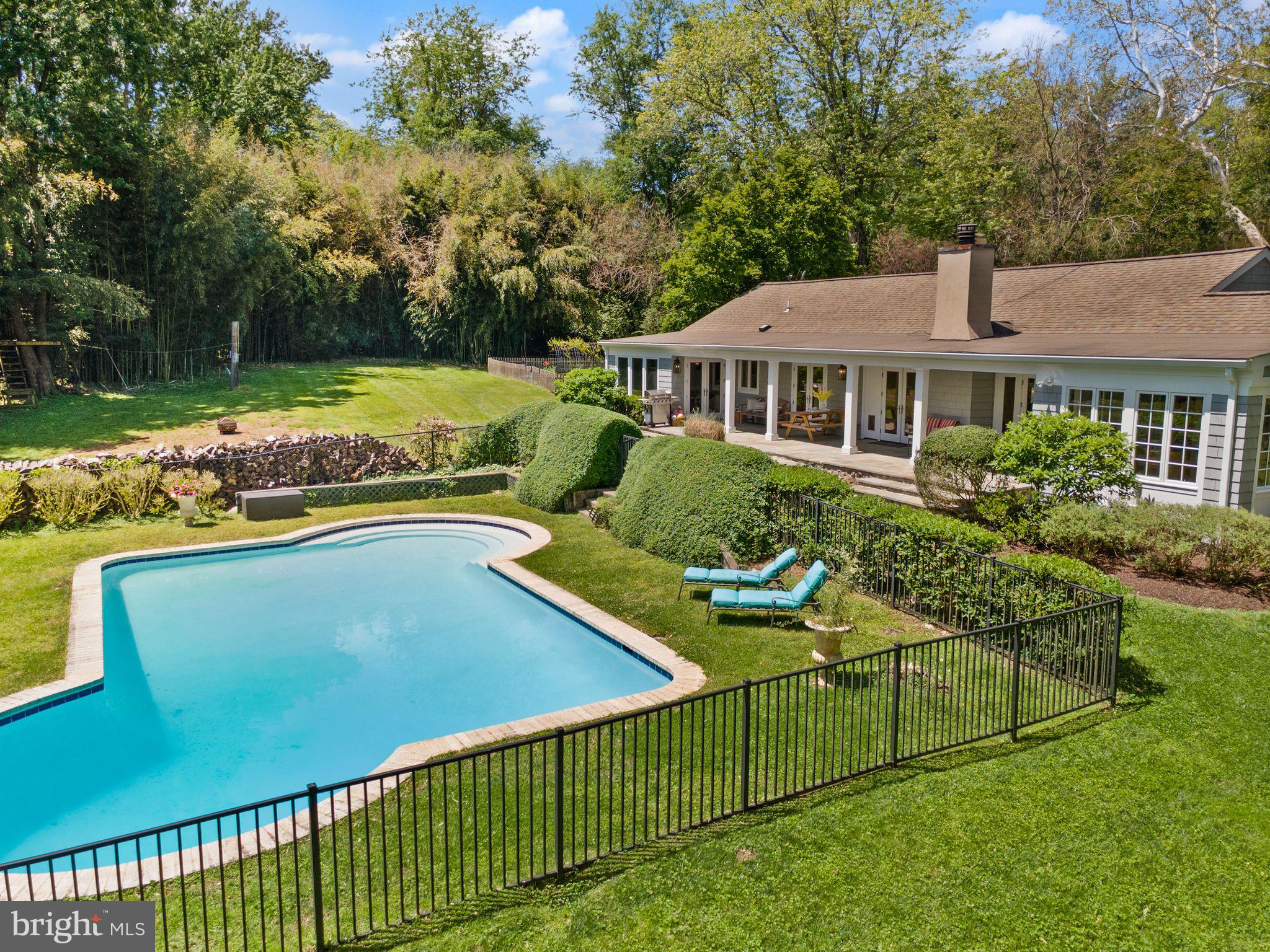 ASPEN HILL - Residential