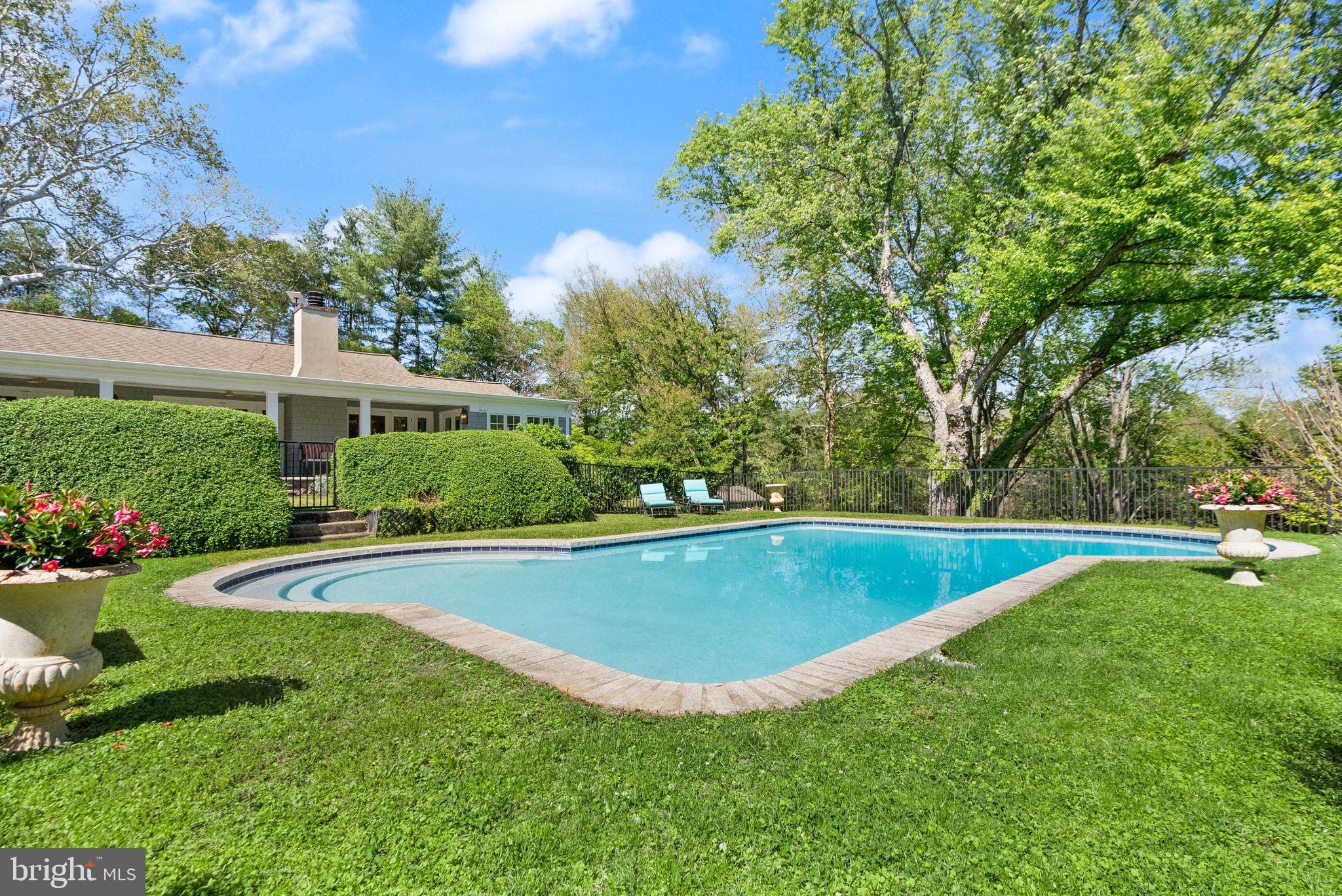 ASPEN HILL - Residential