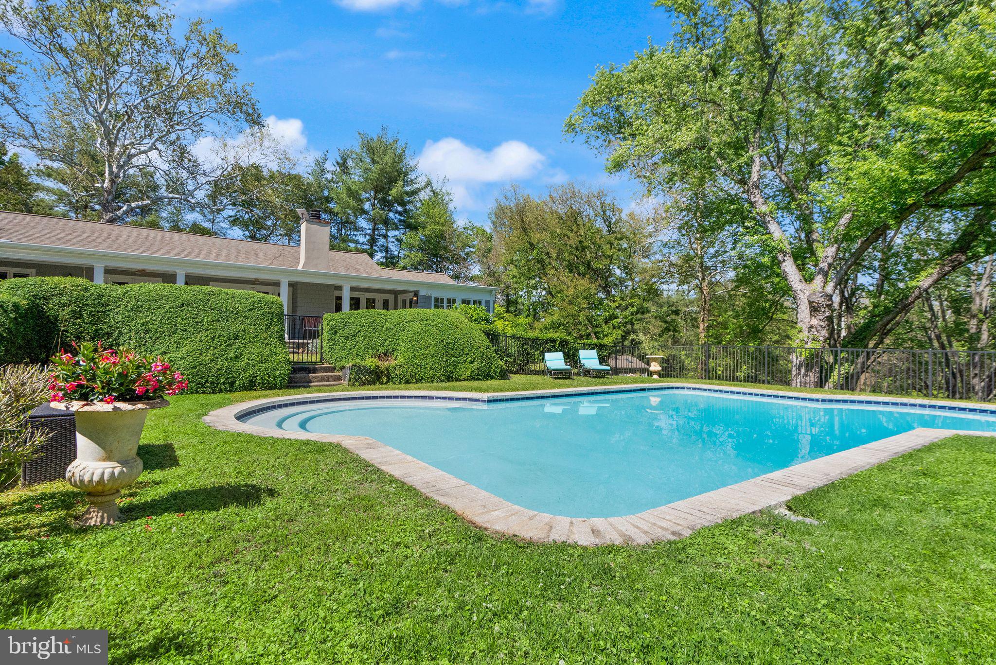 ASPEN HILL - Residential
