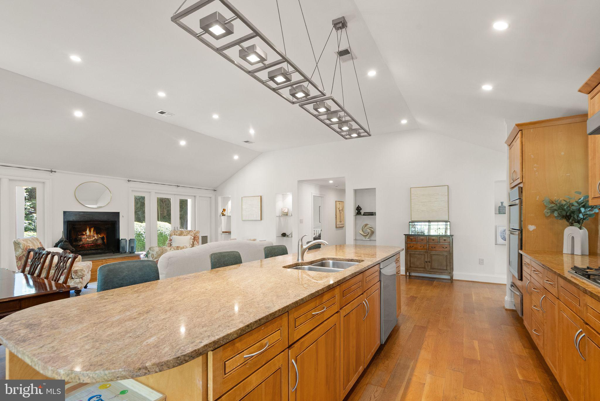 ASPEN HILL - Residential