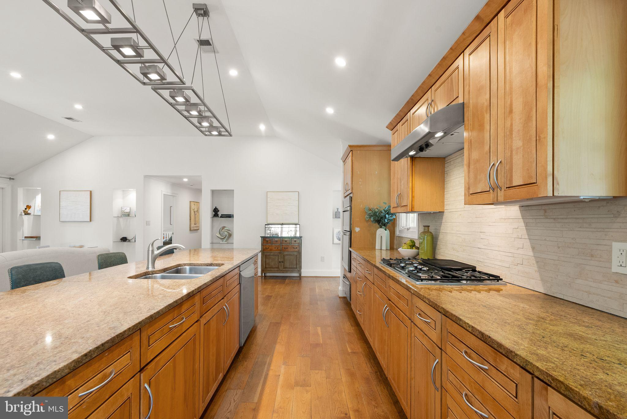 ASPEN HILL - Residential