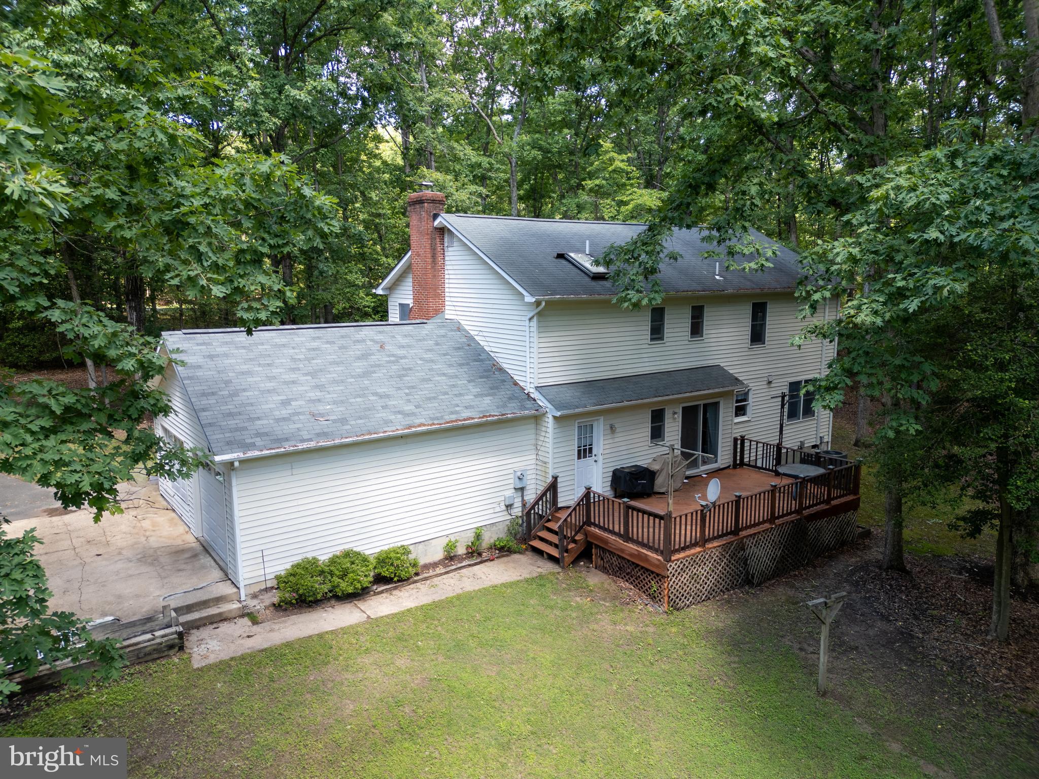 MOTTS RUN ESTATES - Residential