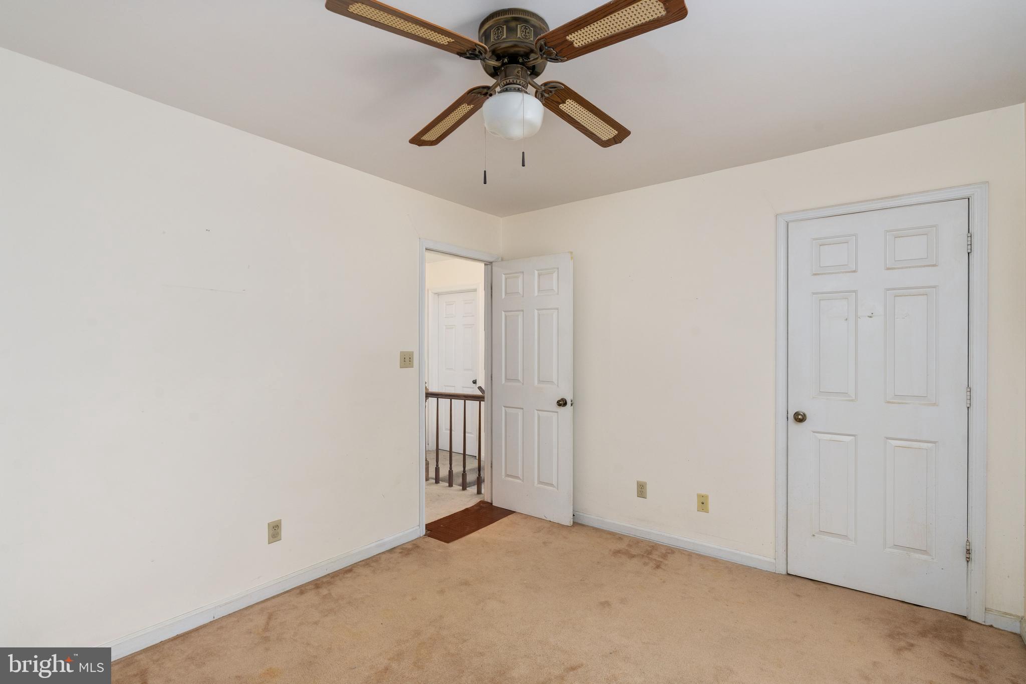 MOTTS RUN ESTATES - Residential