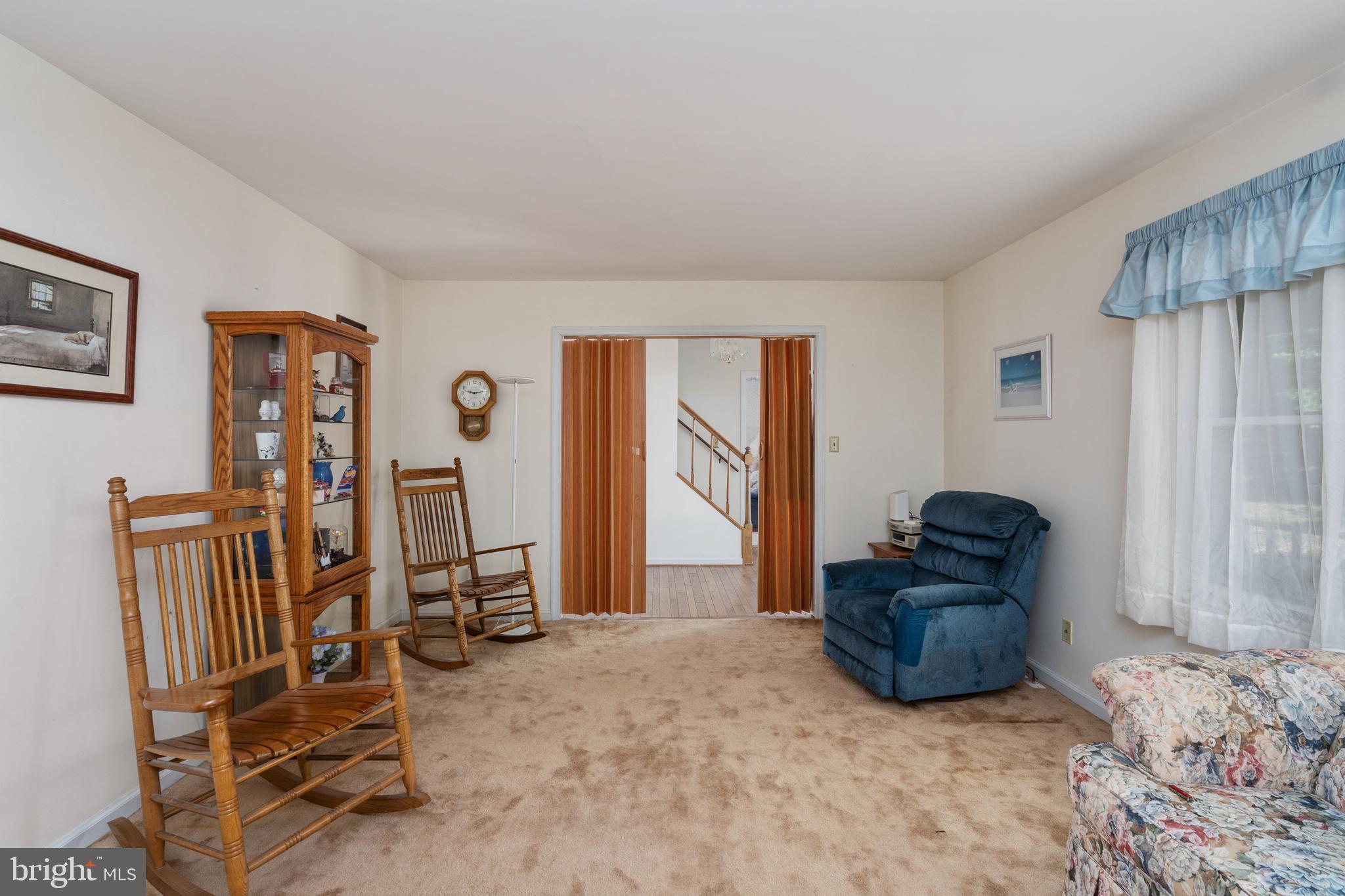 MOTTS RUN ESTATES - Residential