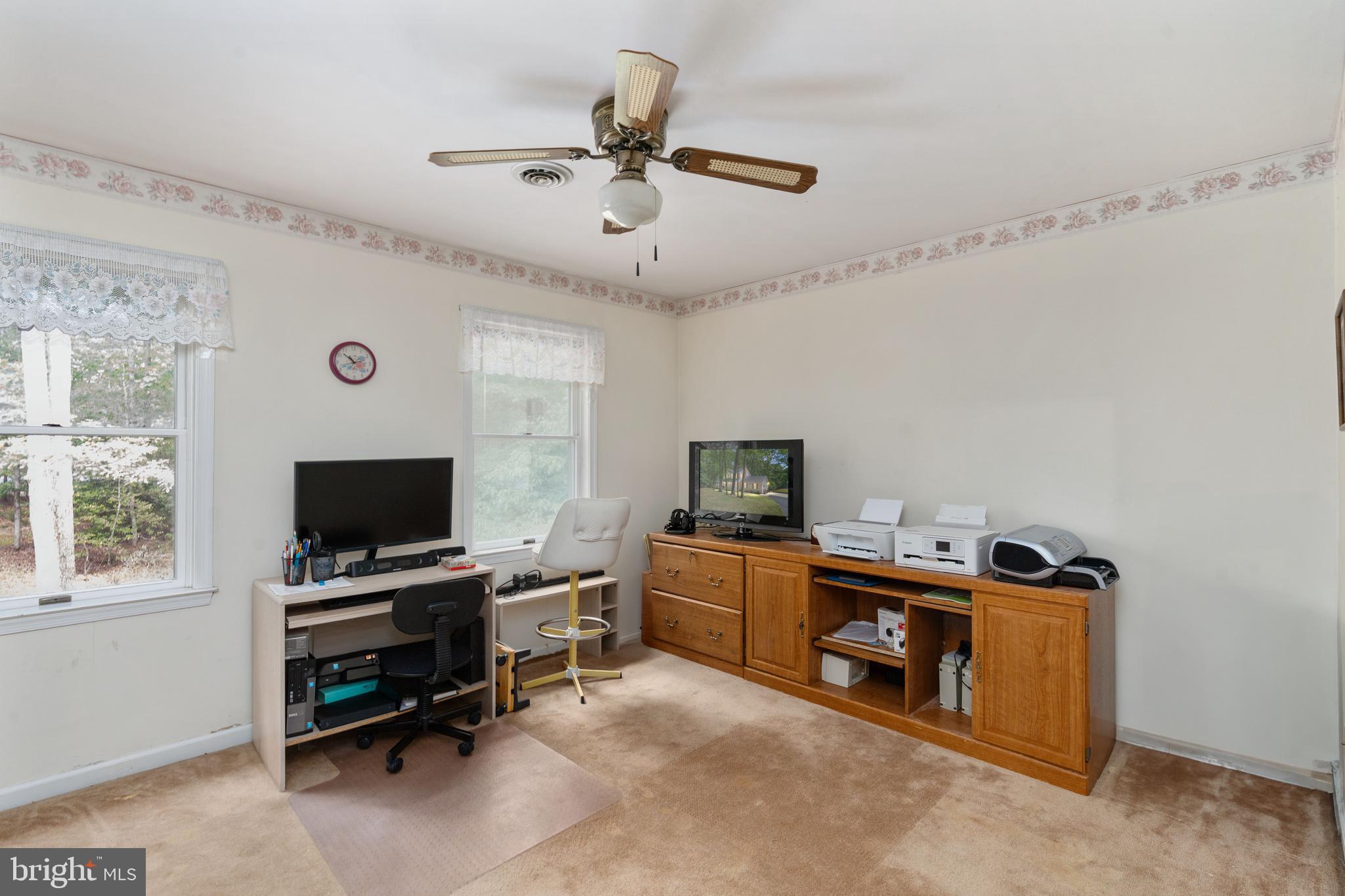 MOTTS RUN ESTATES - Residential