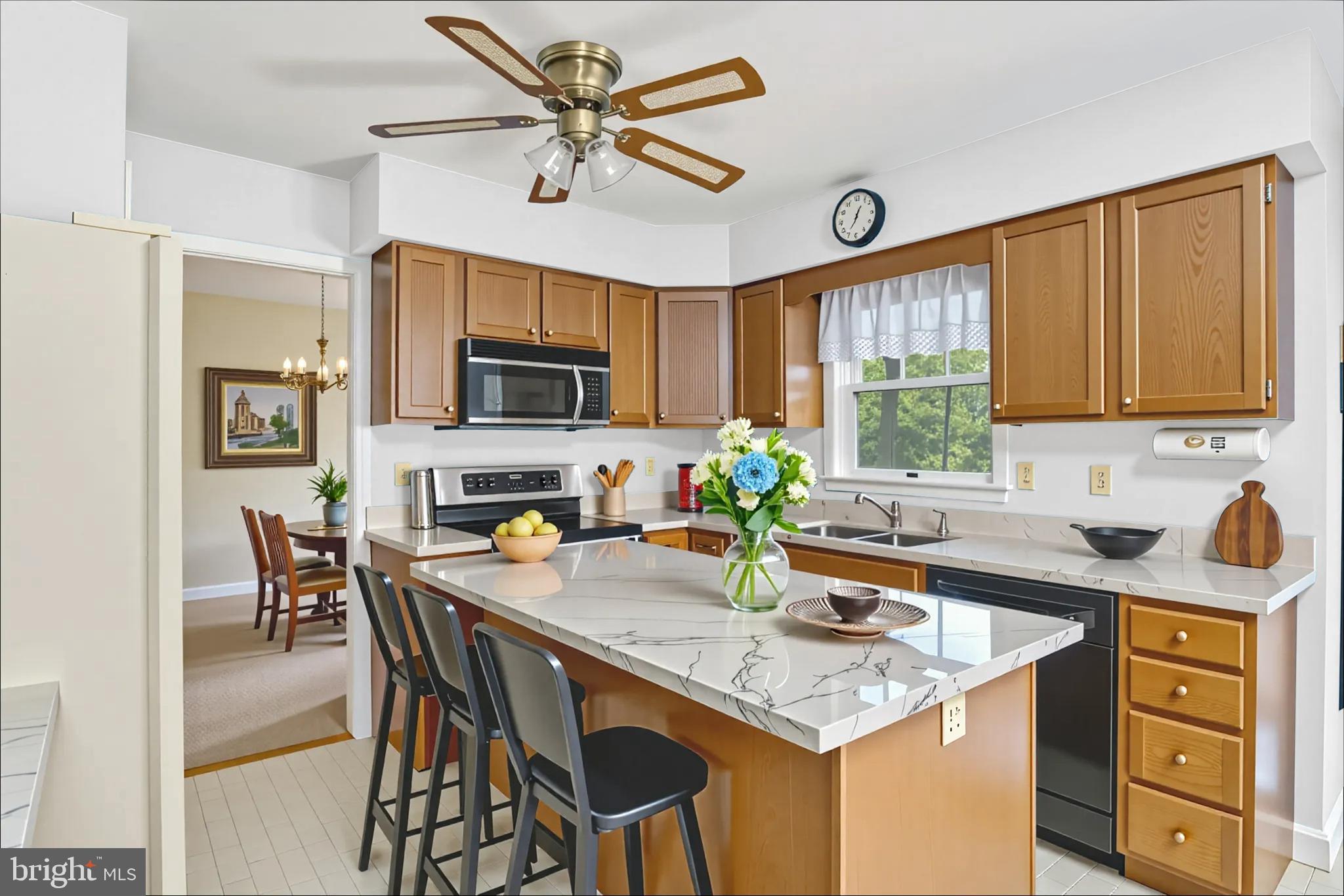 MOTTS RUN ESTATES - Residential