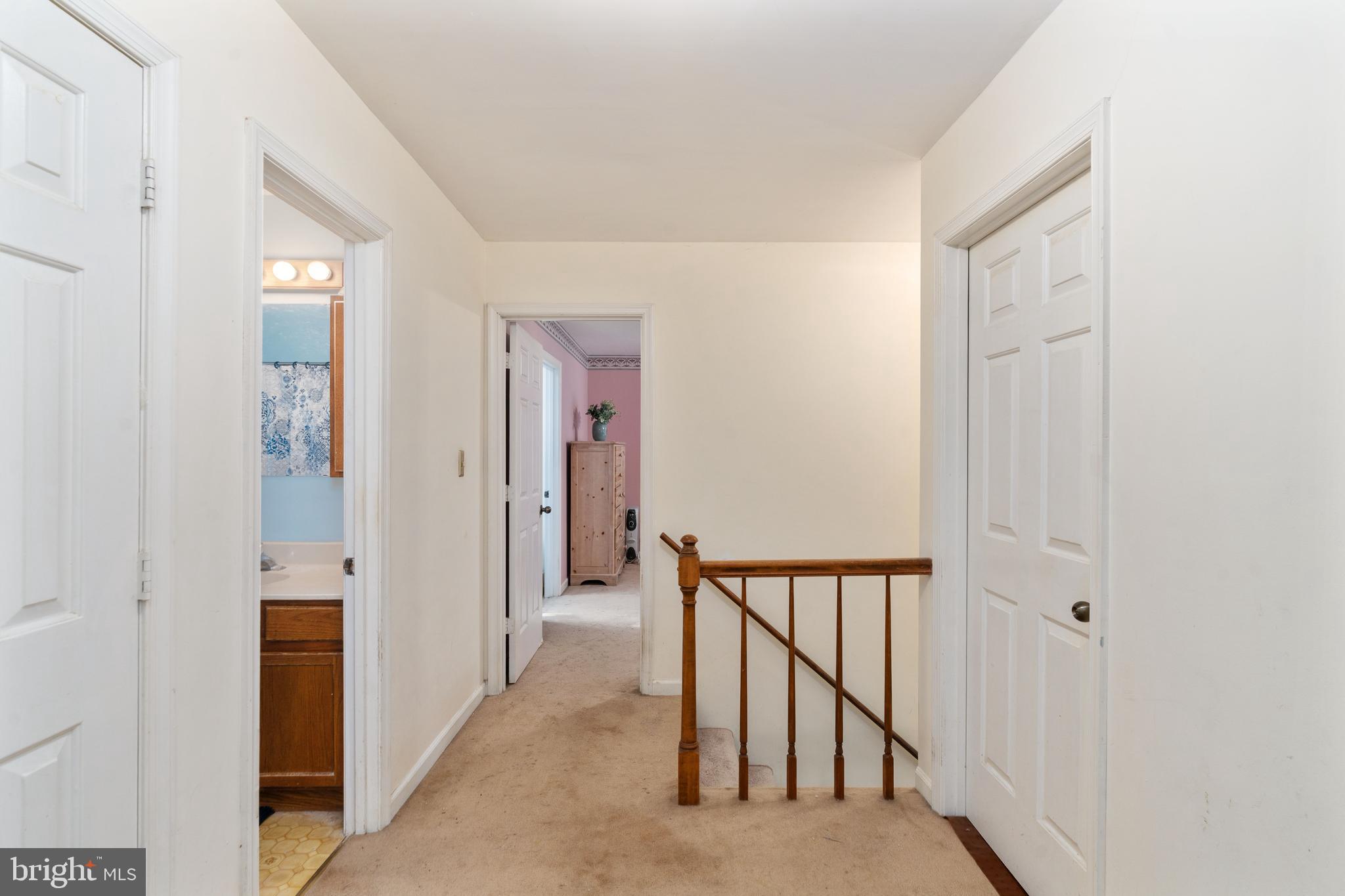 MOTTS RUN ESTATES - Residential