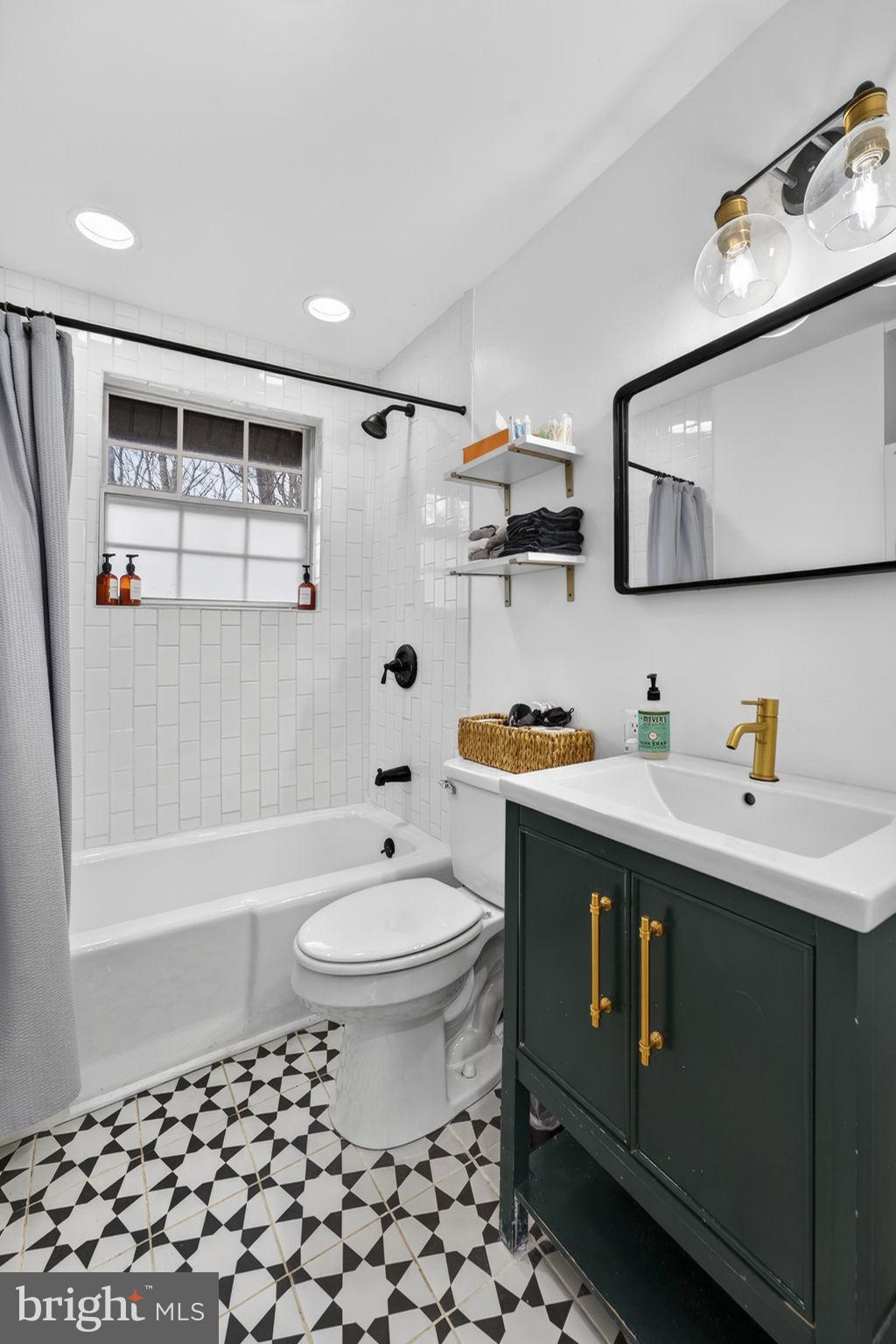 CEDAR RUN - Residential