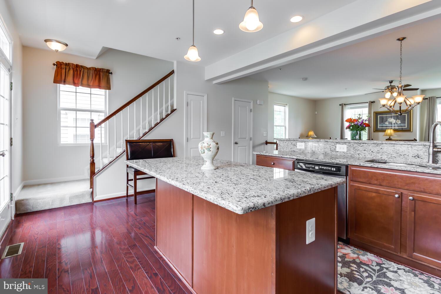 STEEPLECHASE - Residential