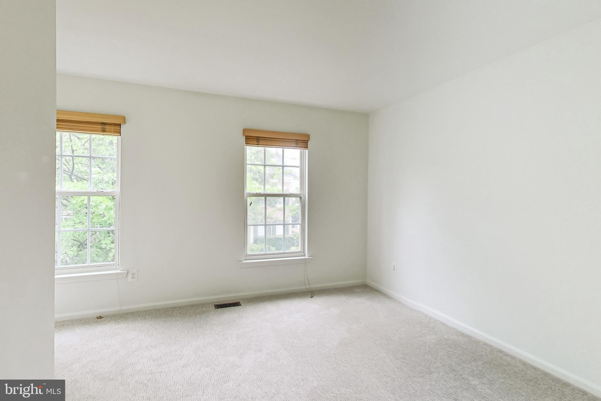 BELMONT TOWN CENTER - Residential