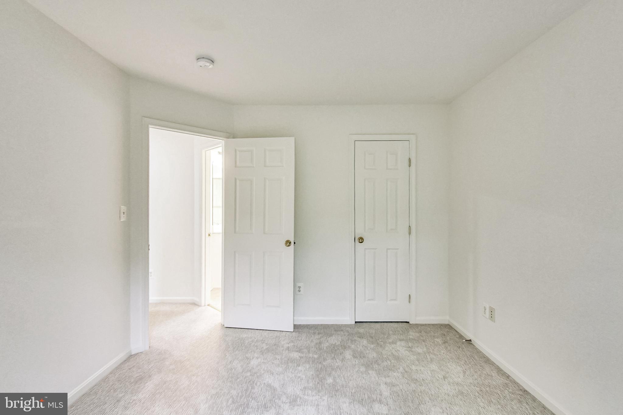 BELMONT TOWN CENTER - Residential