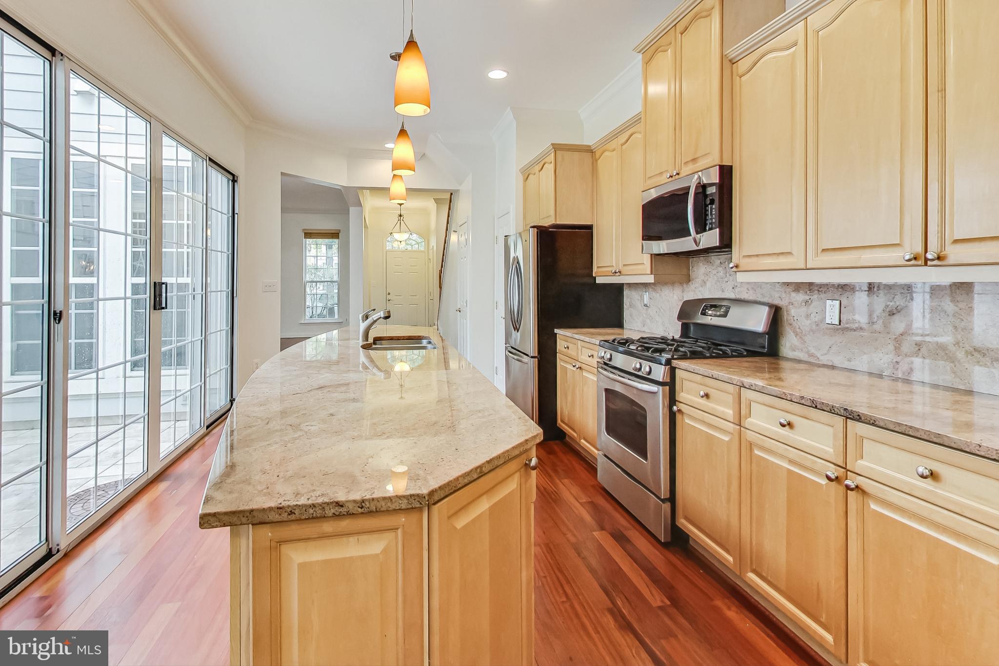 BELMONT TOWN CENTER - Residential