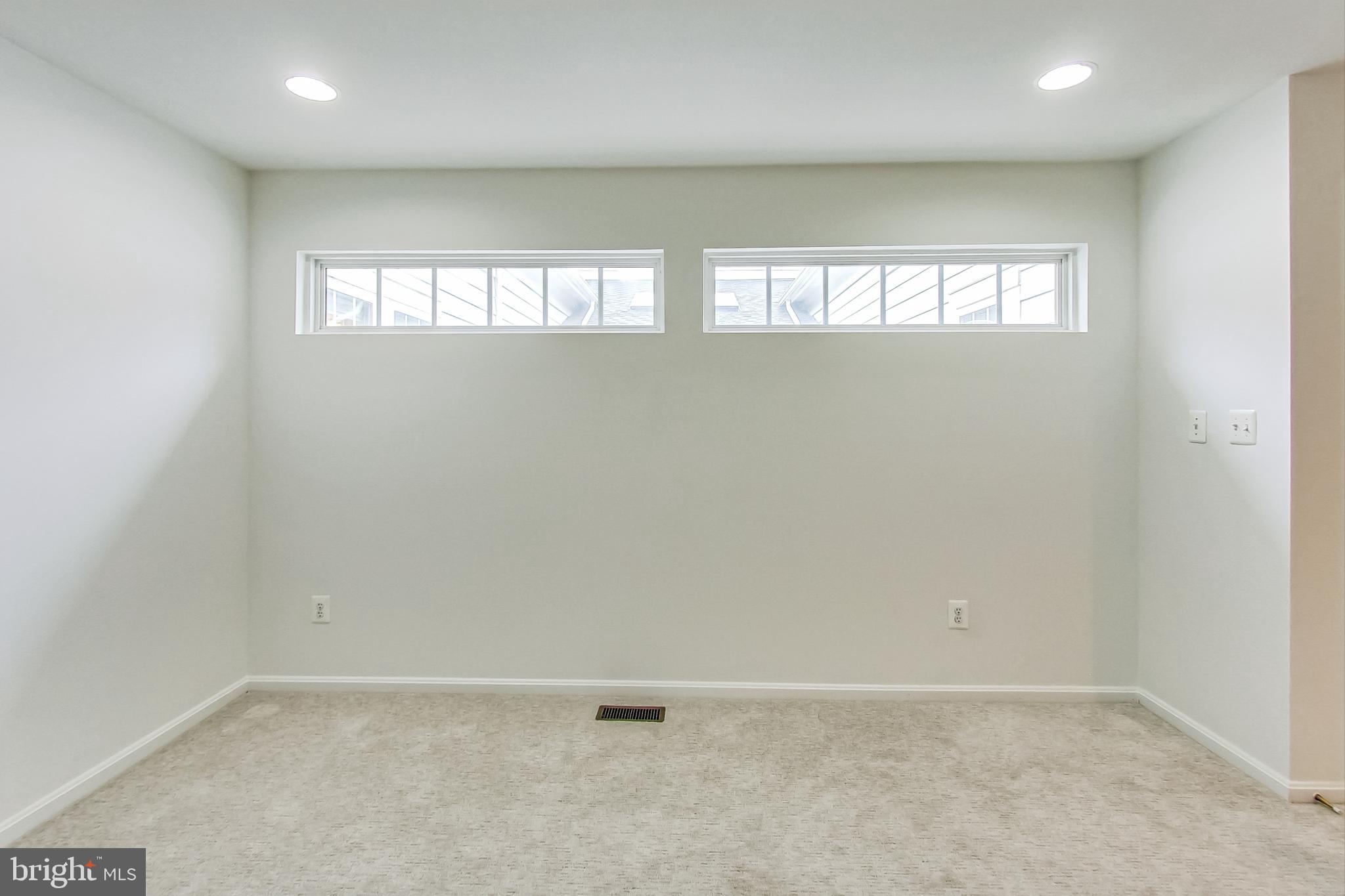 BELMONT TOWN CENTER - Residential