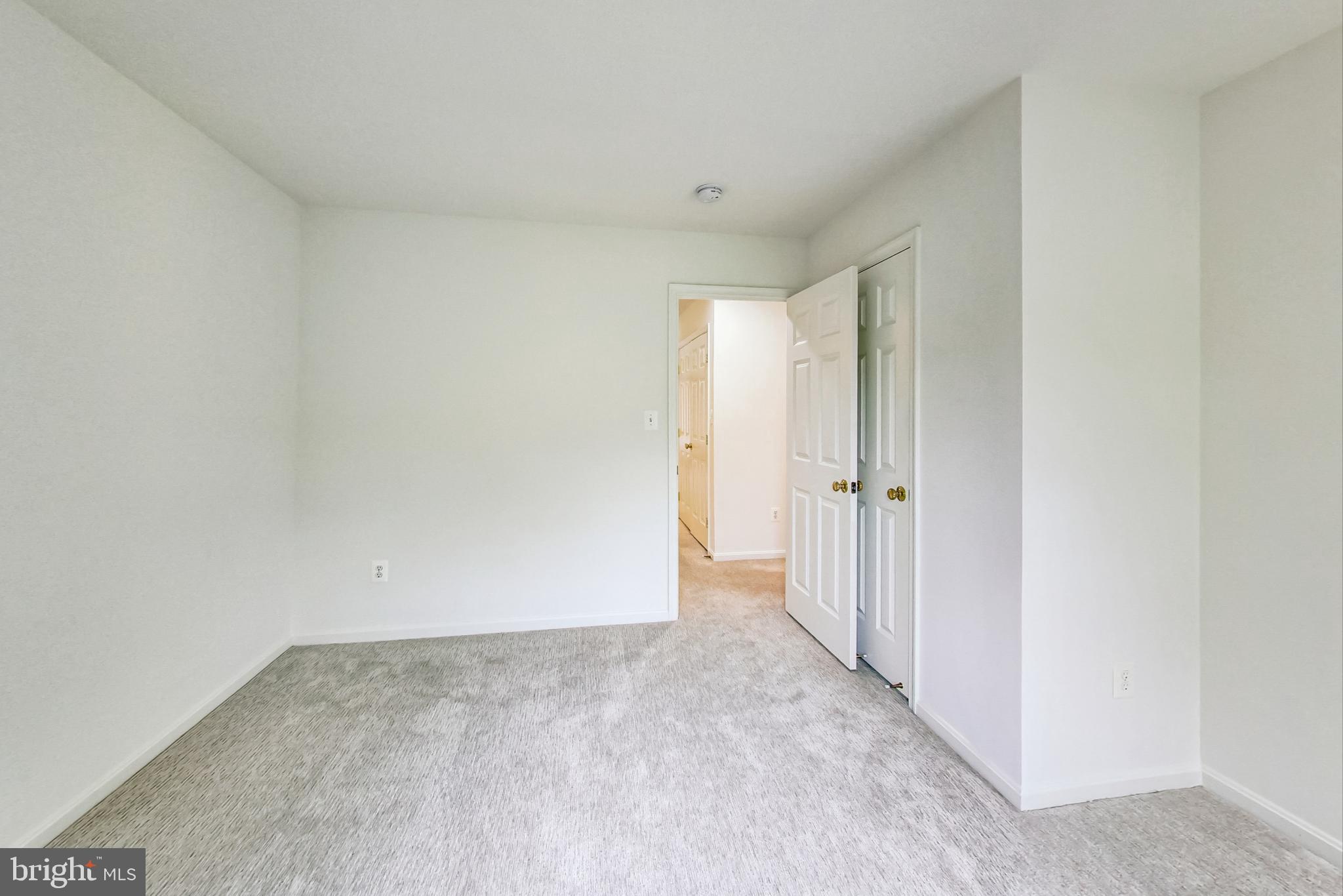 BELMONT TOWN CENTER - Residential