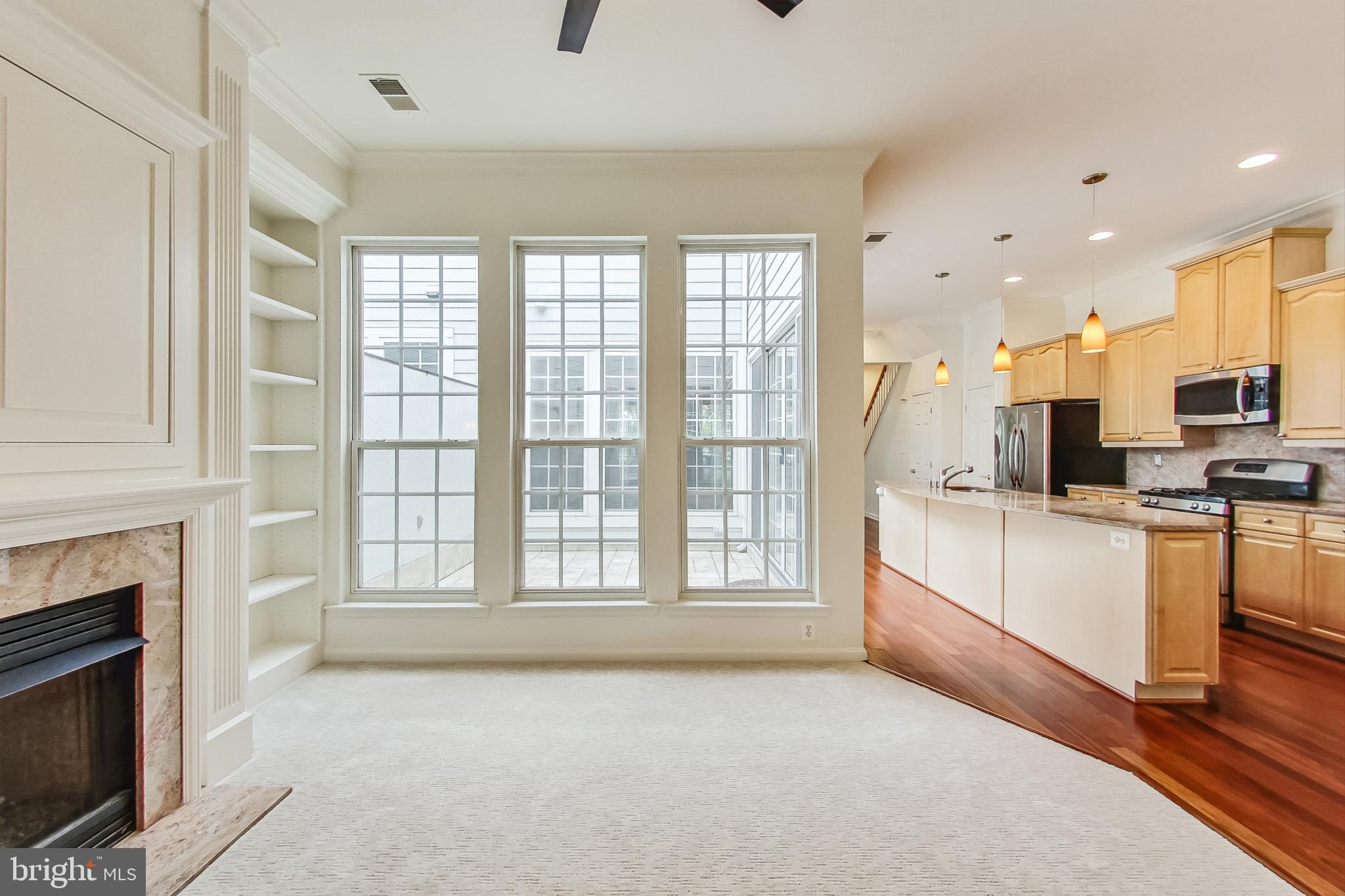 BELMONT TOWN CENTER - Residential