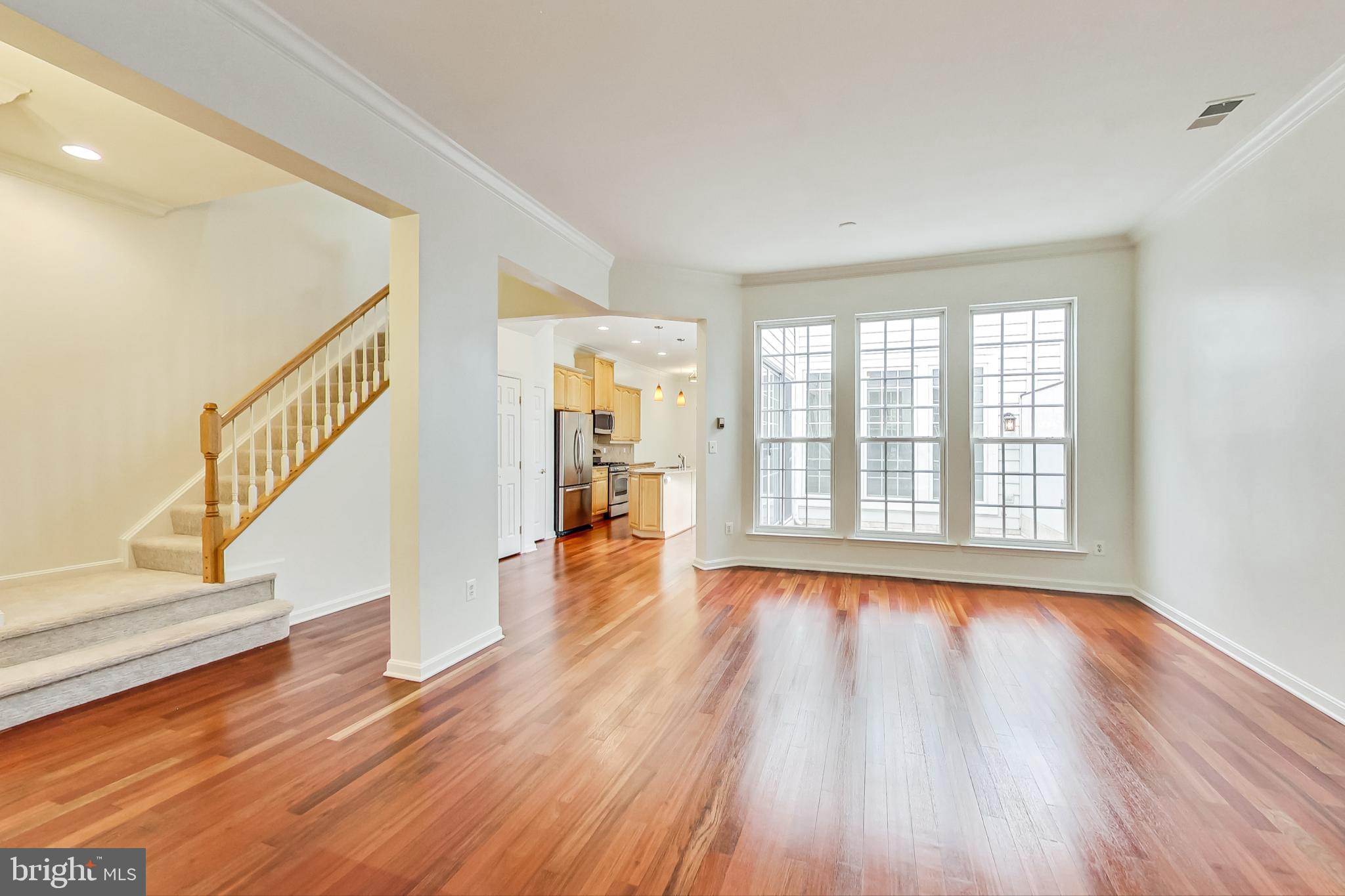 BELMONT TOWN CENTER - Residential