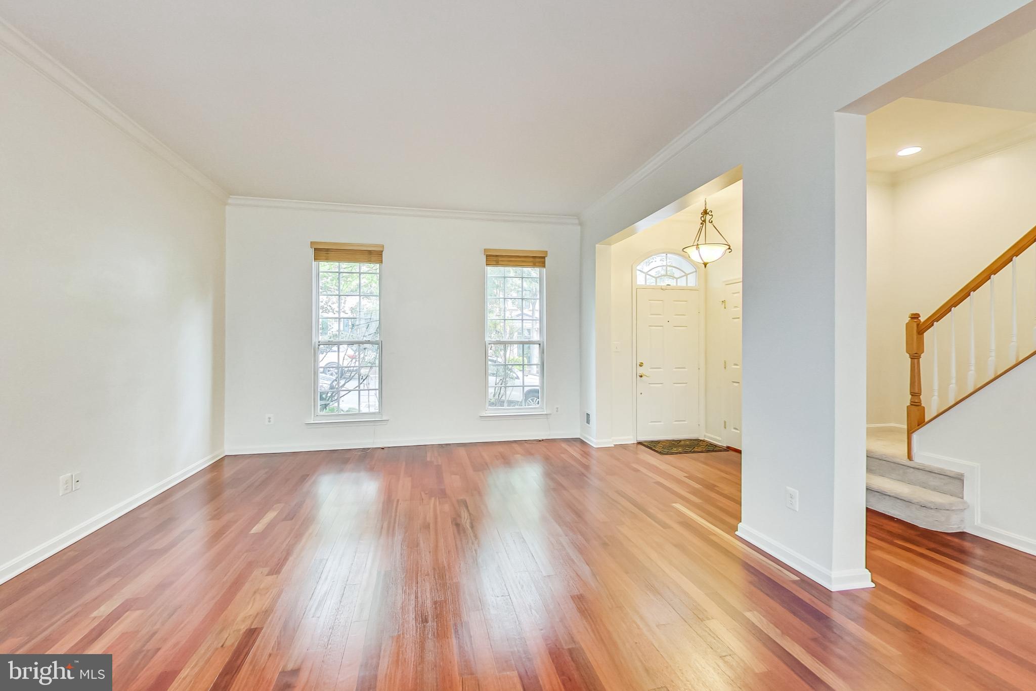 BELMONT TOWN CENTER - Residential